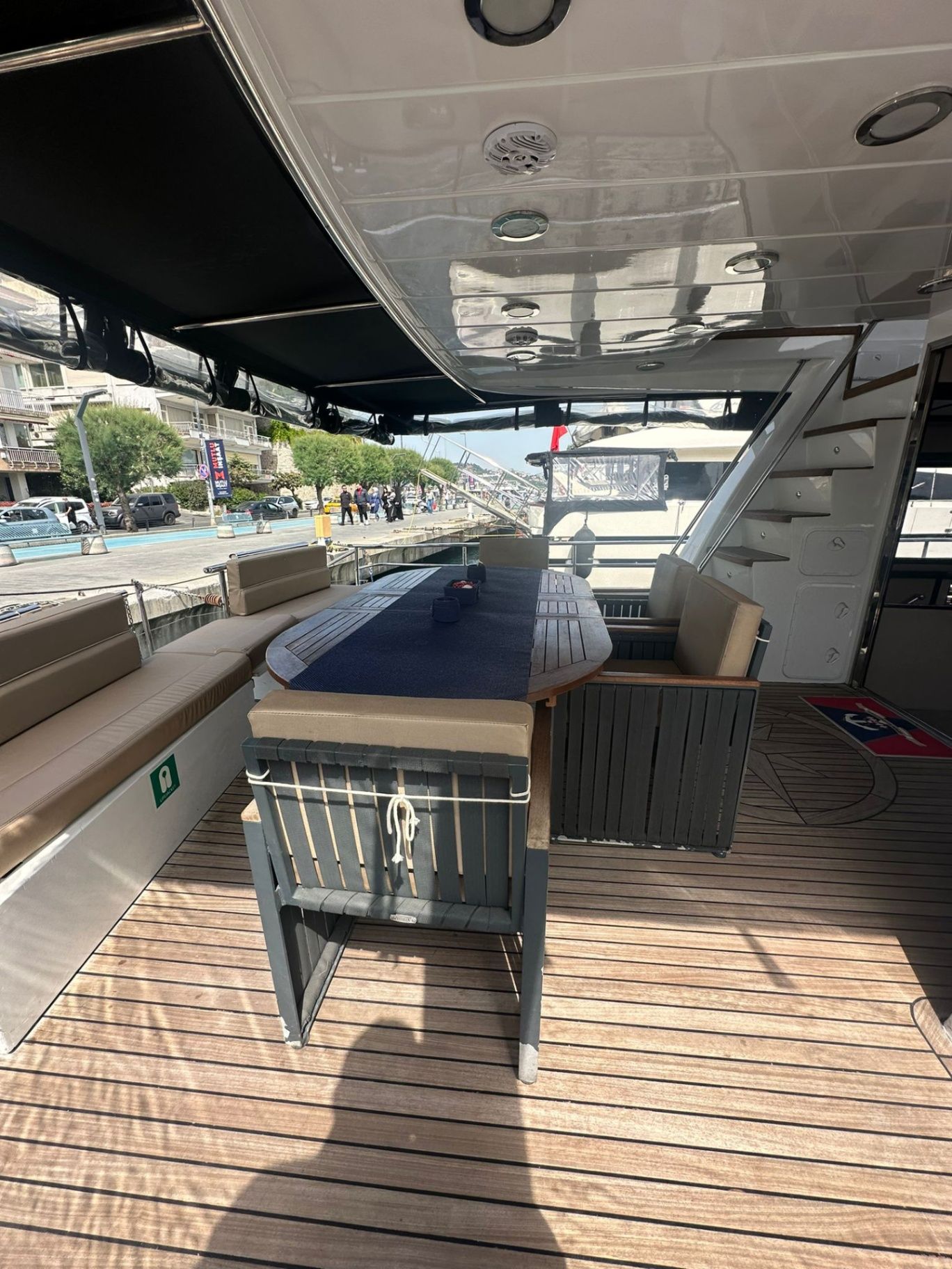 Özel yapım 24m Motoryat