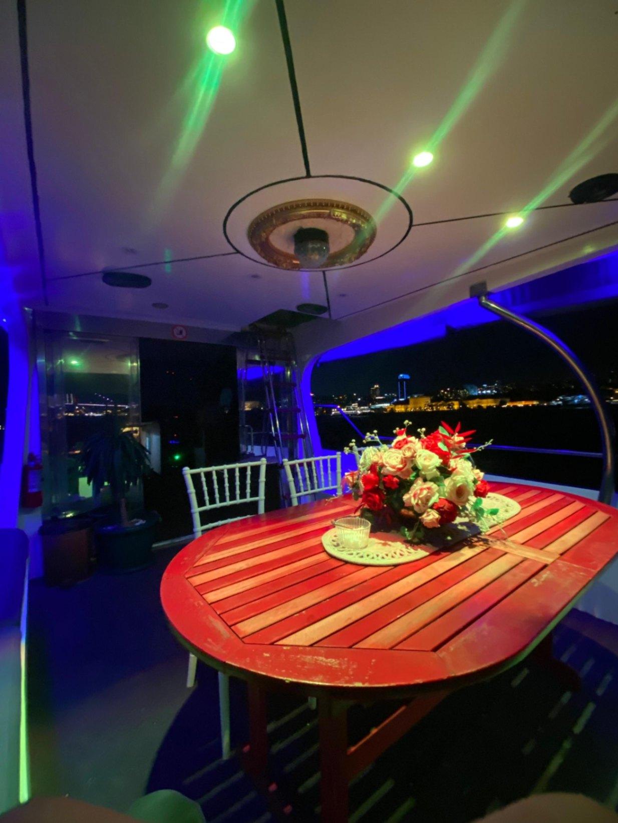 Rental Custom made 13m Motor Yacht - 79-4