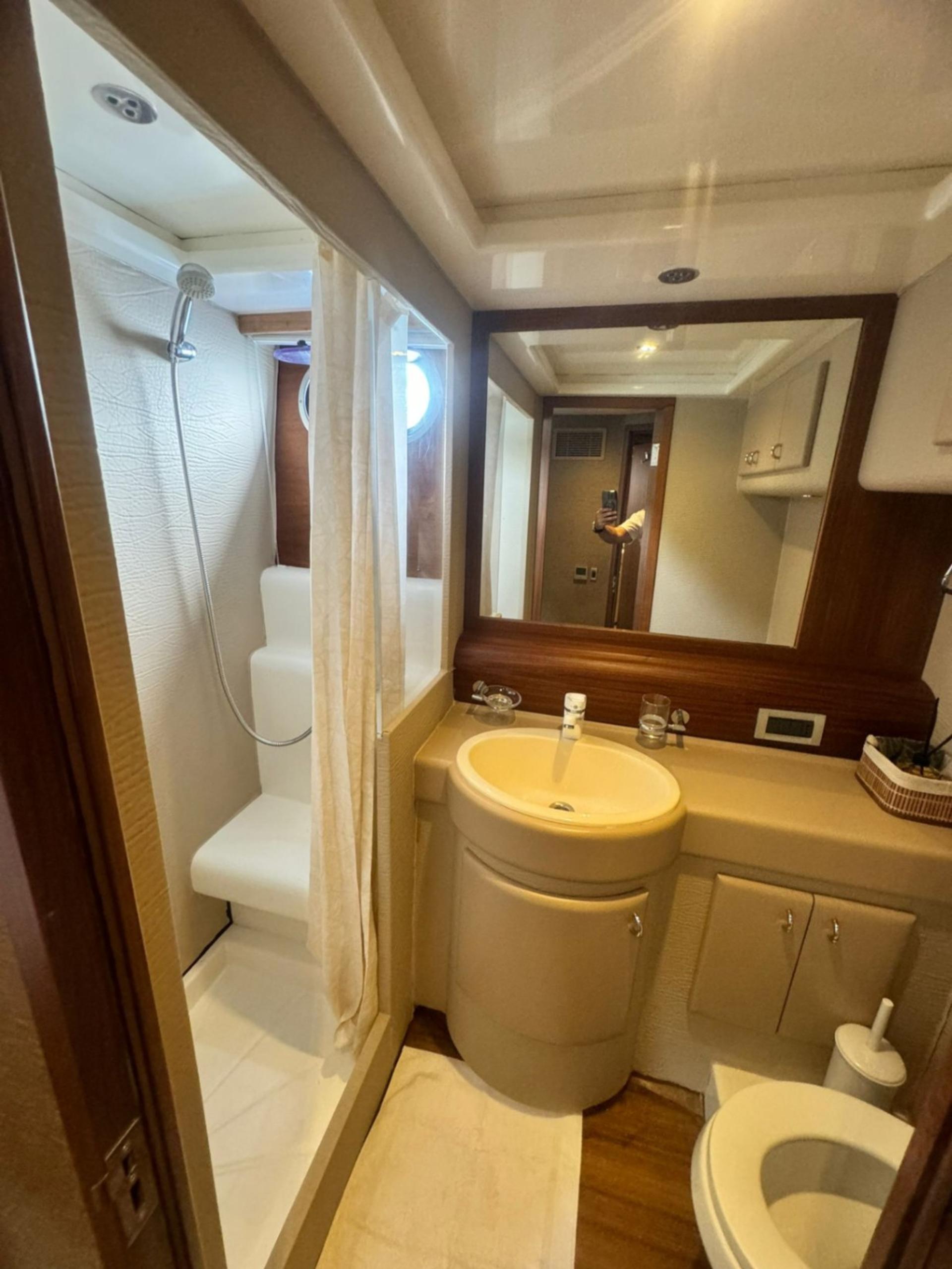 Kiralık Özel yapım 28m Motoryat - 745 - photo 15