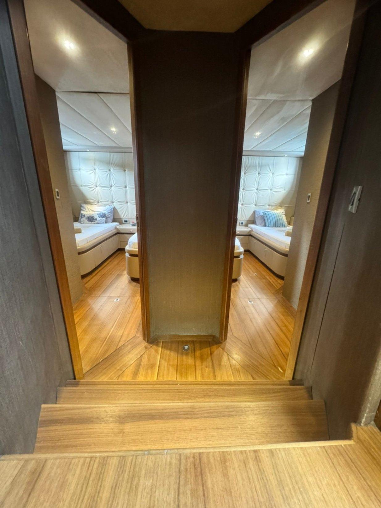 Rental Custom made 28m Motor Yacht - 745-12