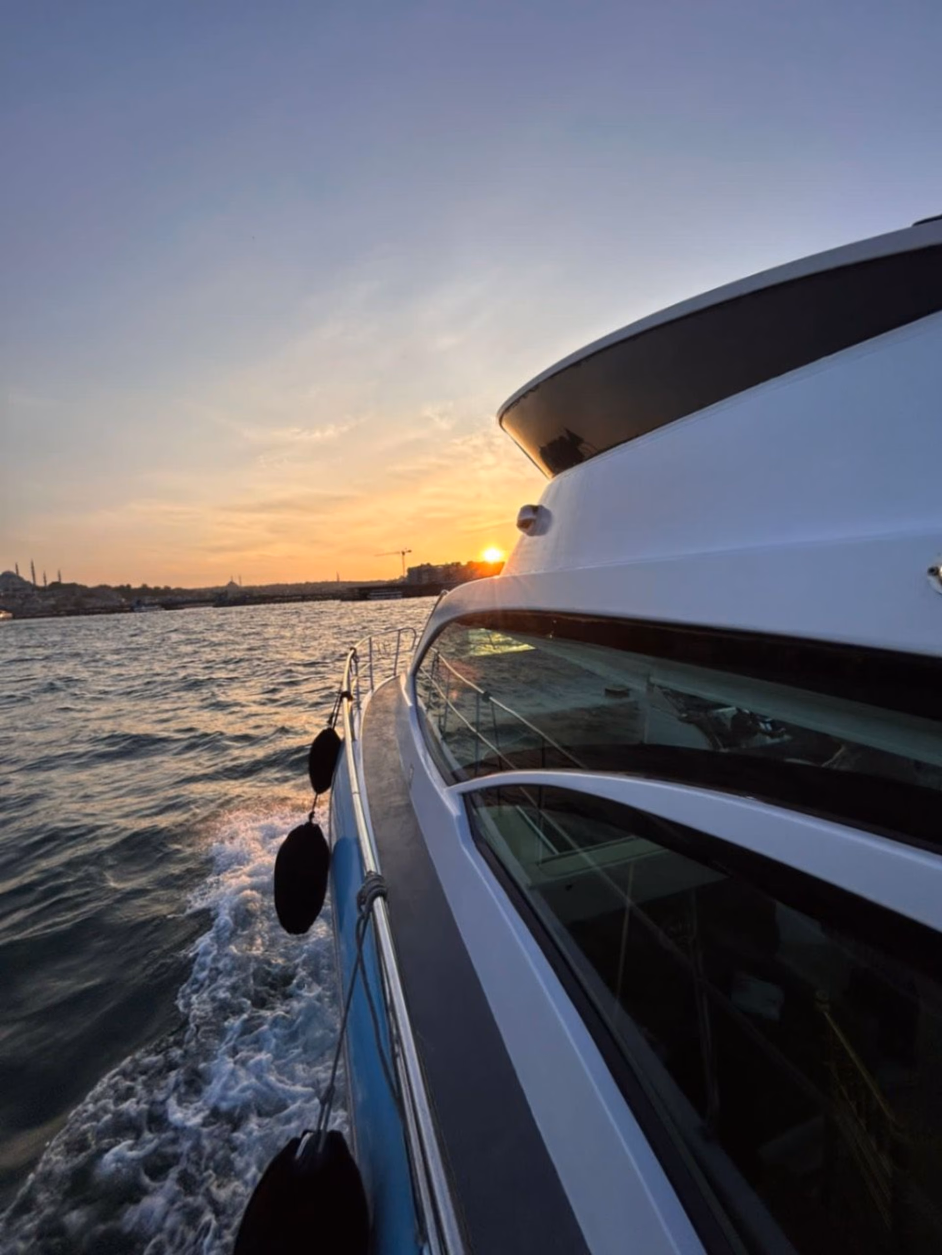 Rental Custom made 14m Motor Yacht - 212 - photo 8