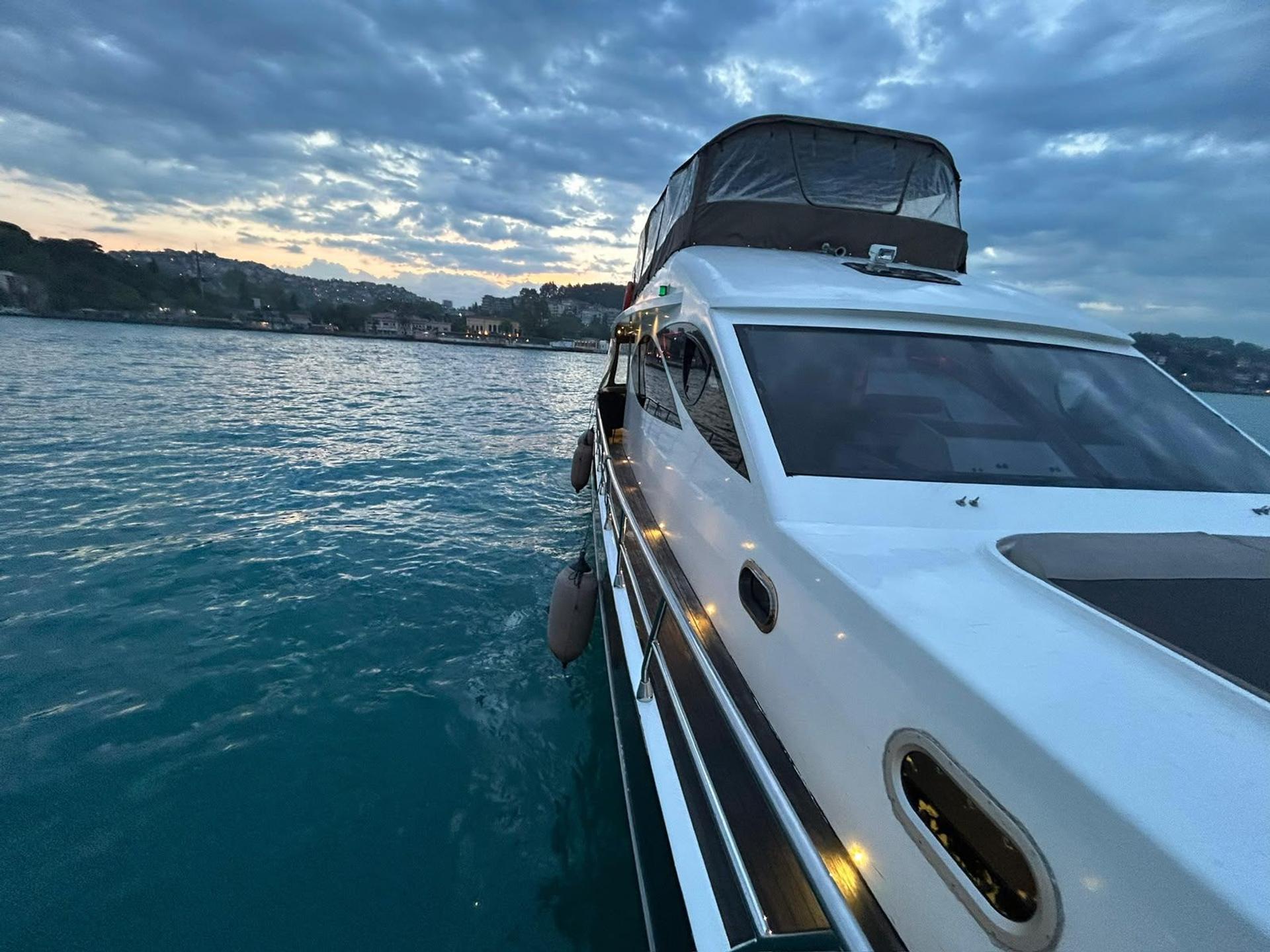 Kiralık Özel yapım 50m Motoryat - 1162 - photo 16
