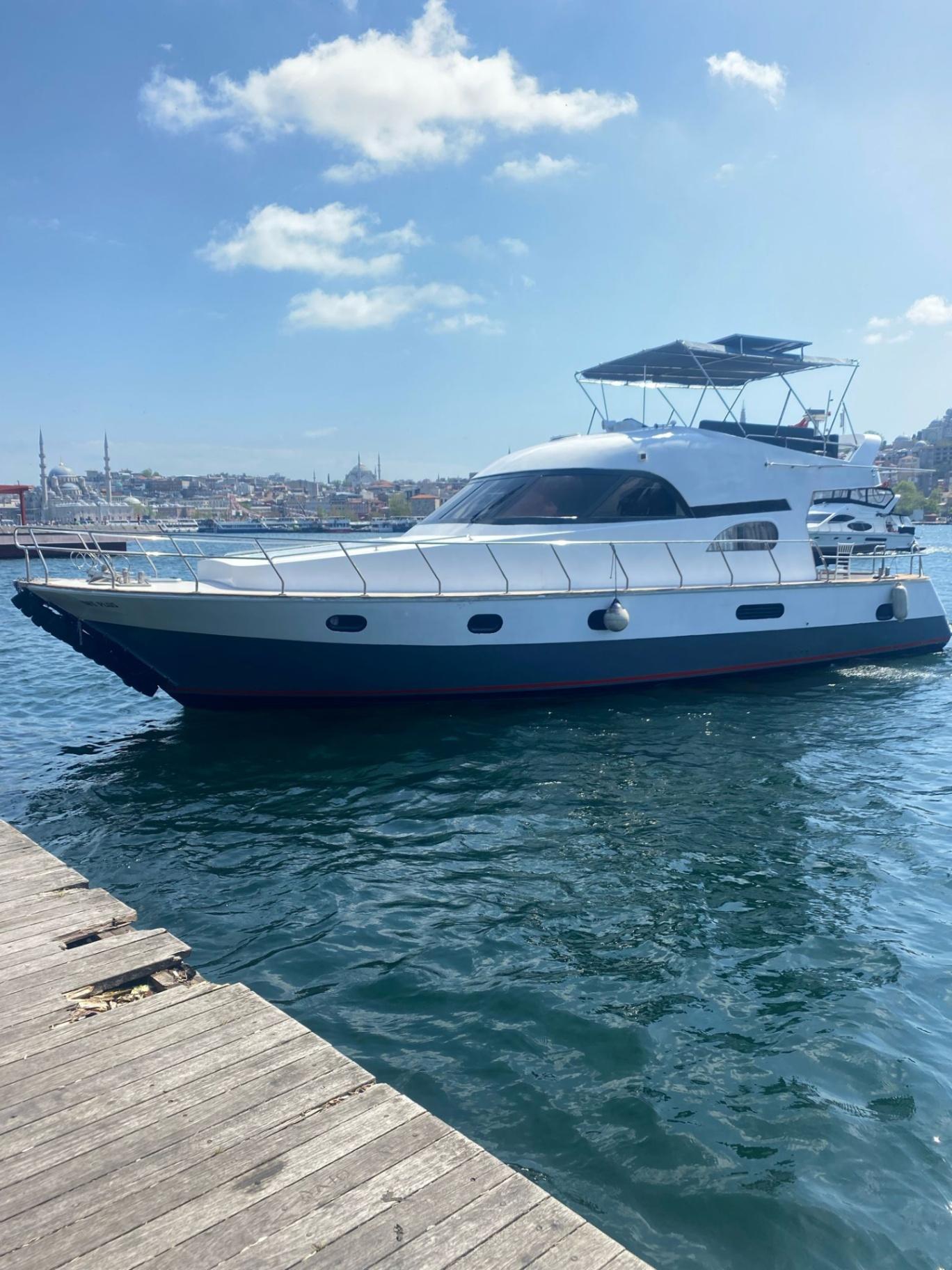 Rental Custom made 18m Motor Yacht - 142-1