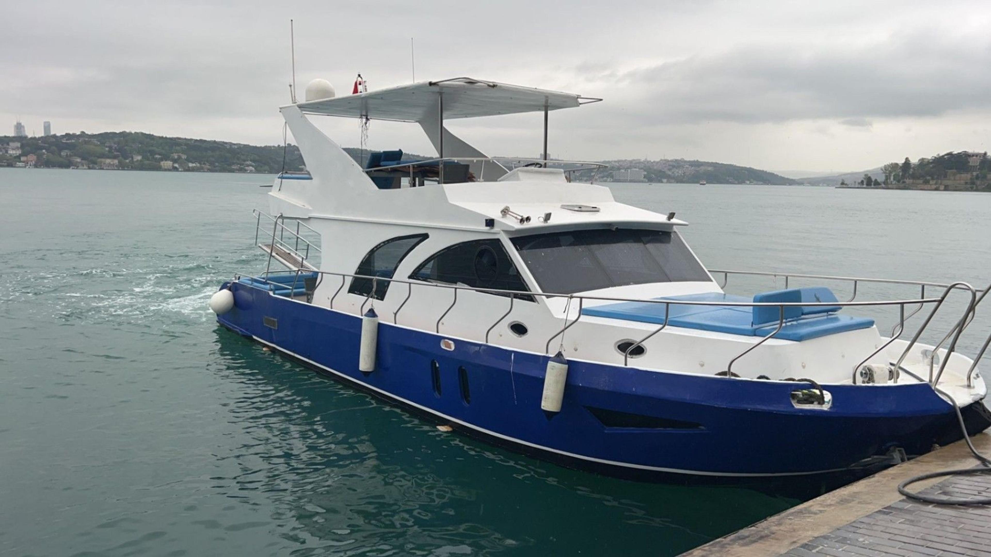 Kiralık Yacht 12m Motoryat - 570 - photo 1