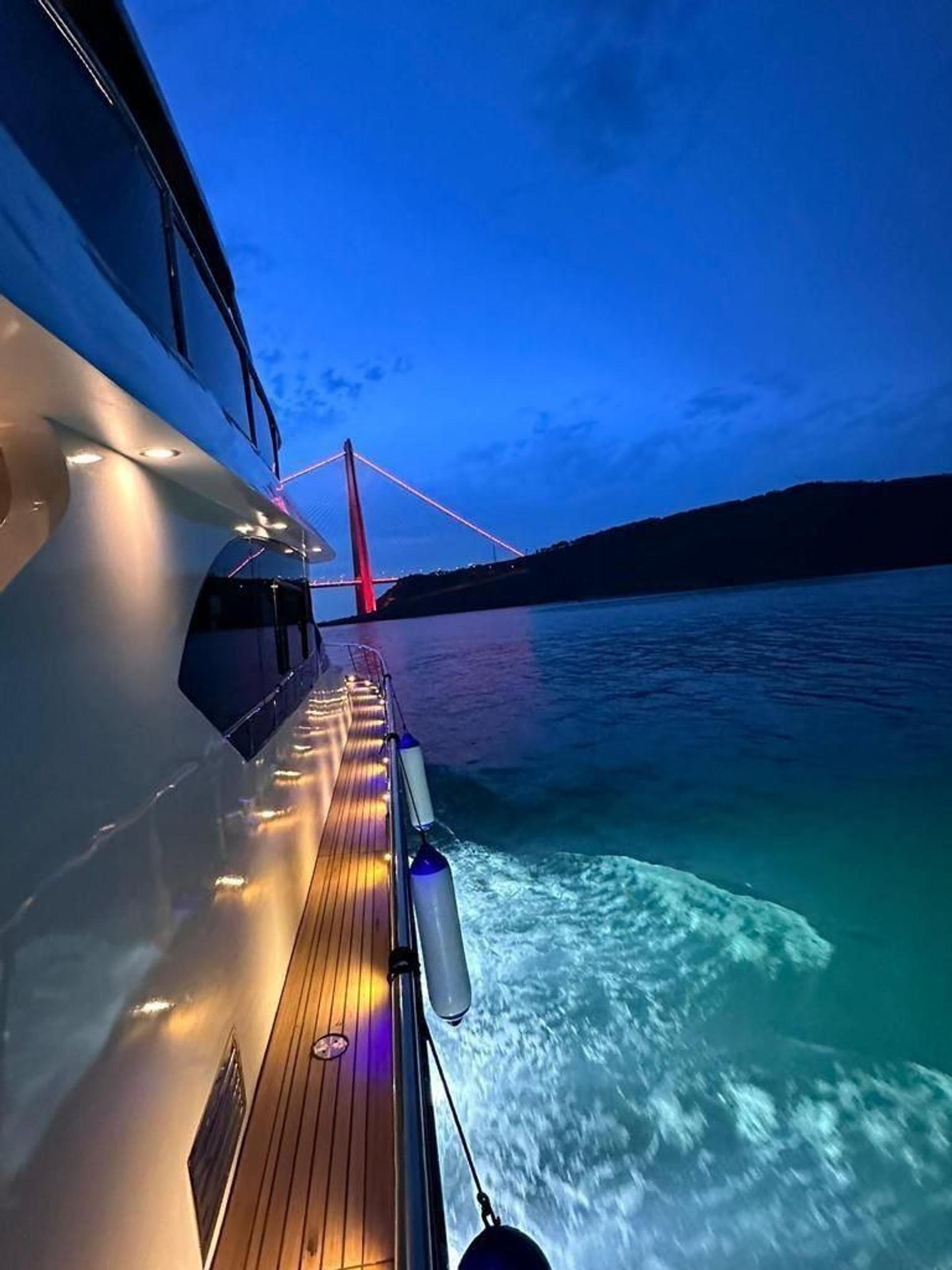 Rental Custom made 22m Motor Yacht - 152 - photo 22