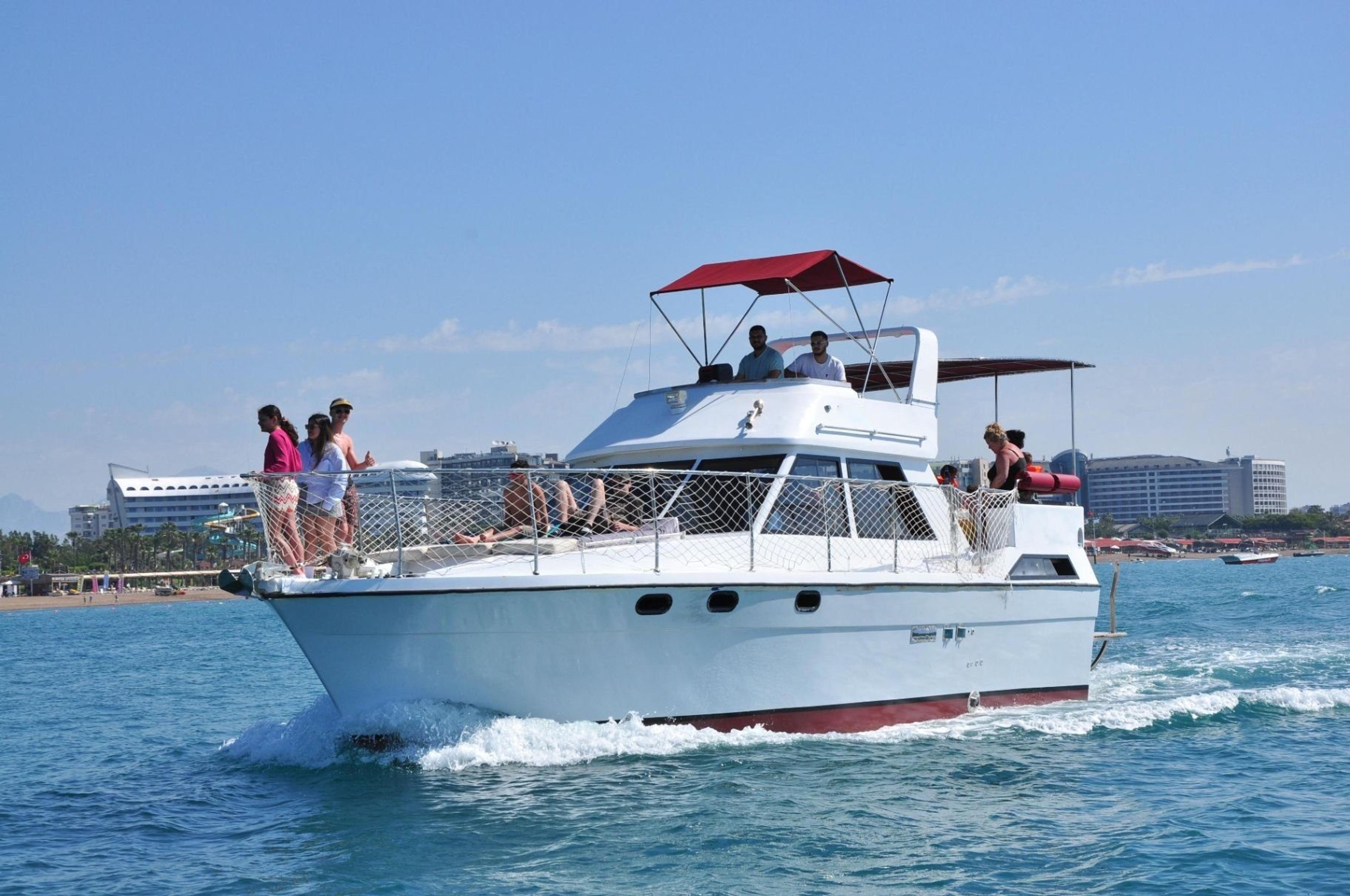 Rental Custom made 13m Motor Yacht - 844 - photo 9