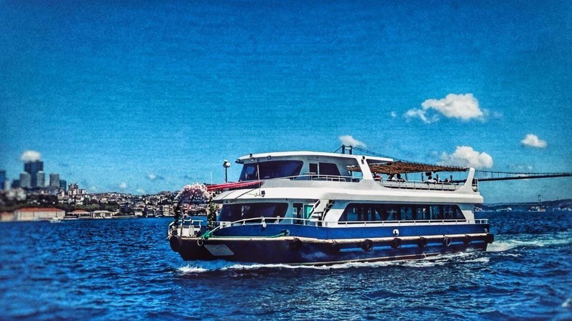 Rental Custom made 25m Party Boat - 918 - photo 1