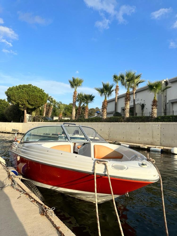 Rental Sea Ray 6m Speedboat - 522-1