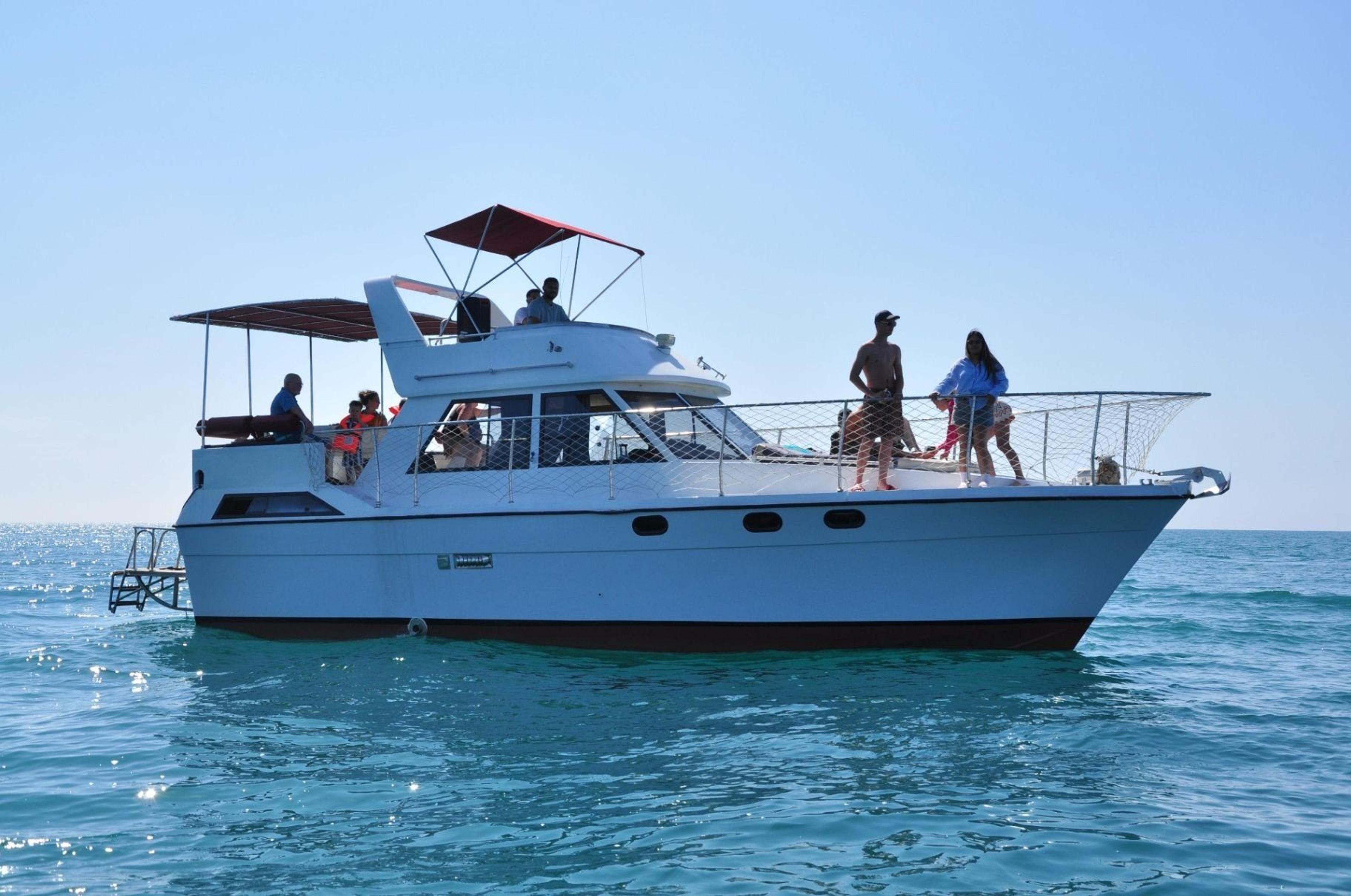 Rental Custom made 13m Motor Yacht - 844 - photo 7