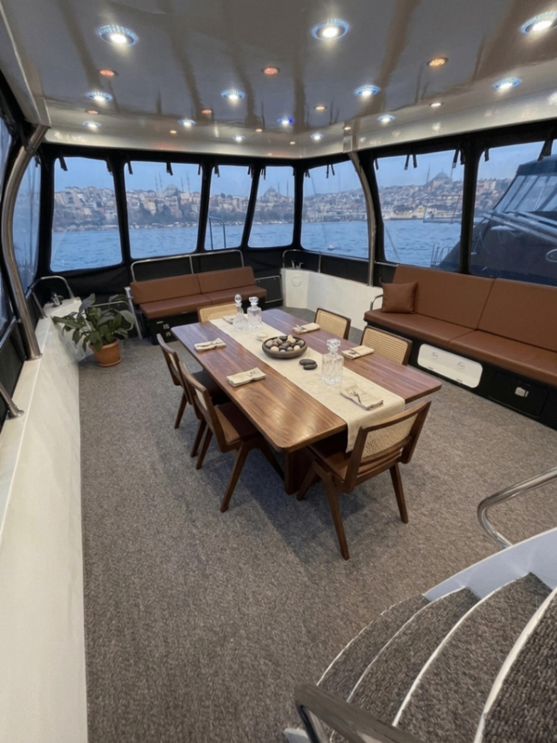 Rental Custom made 19m Motor Yacht - 1019 - photo 5