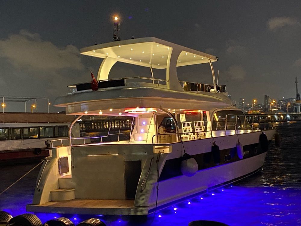 Özel yapım 18m Motoryat