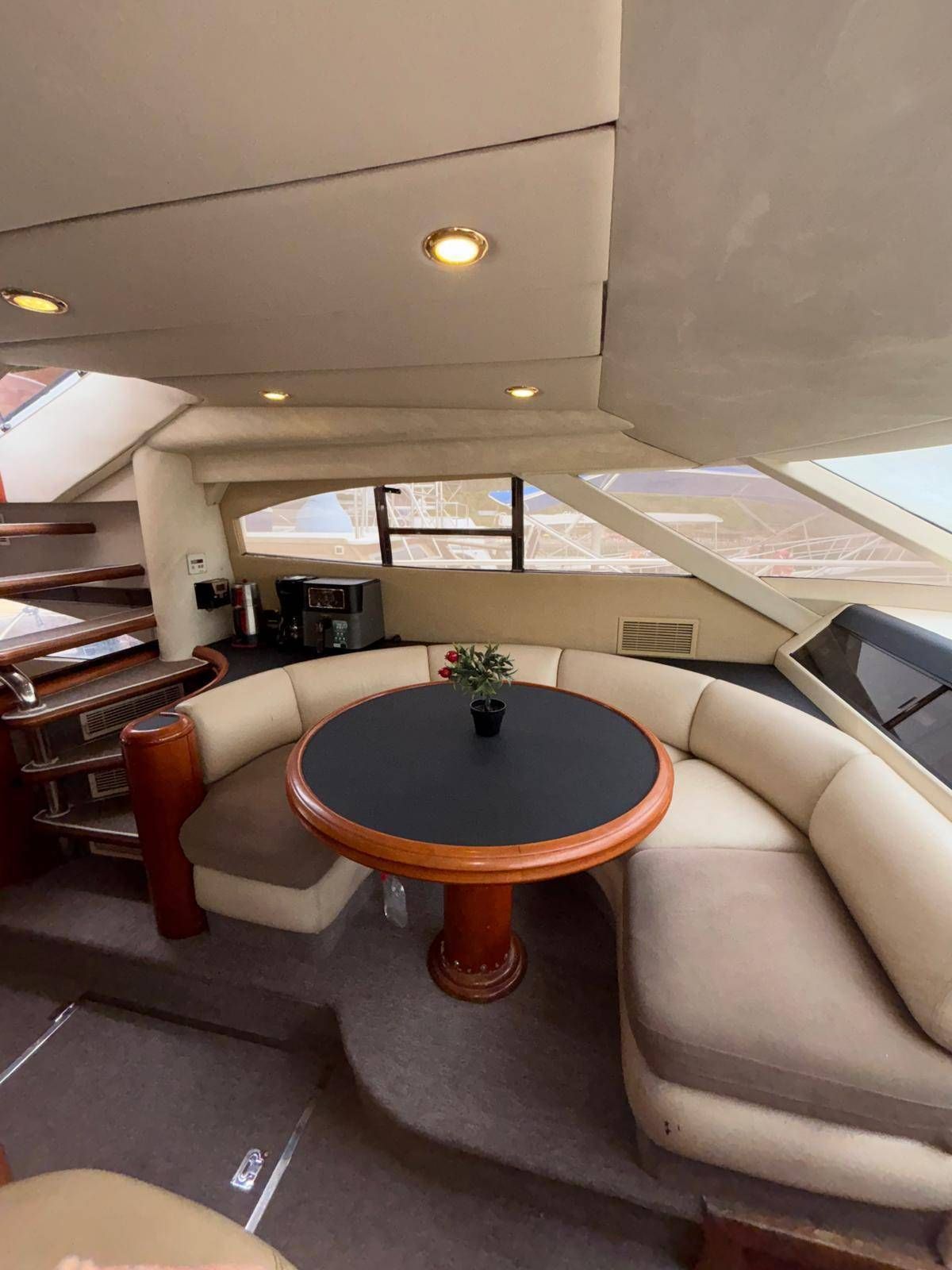 Princess 18m Motoryat