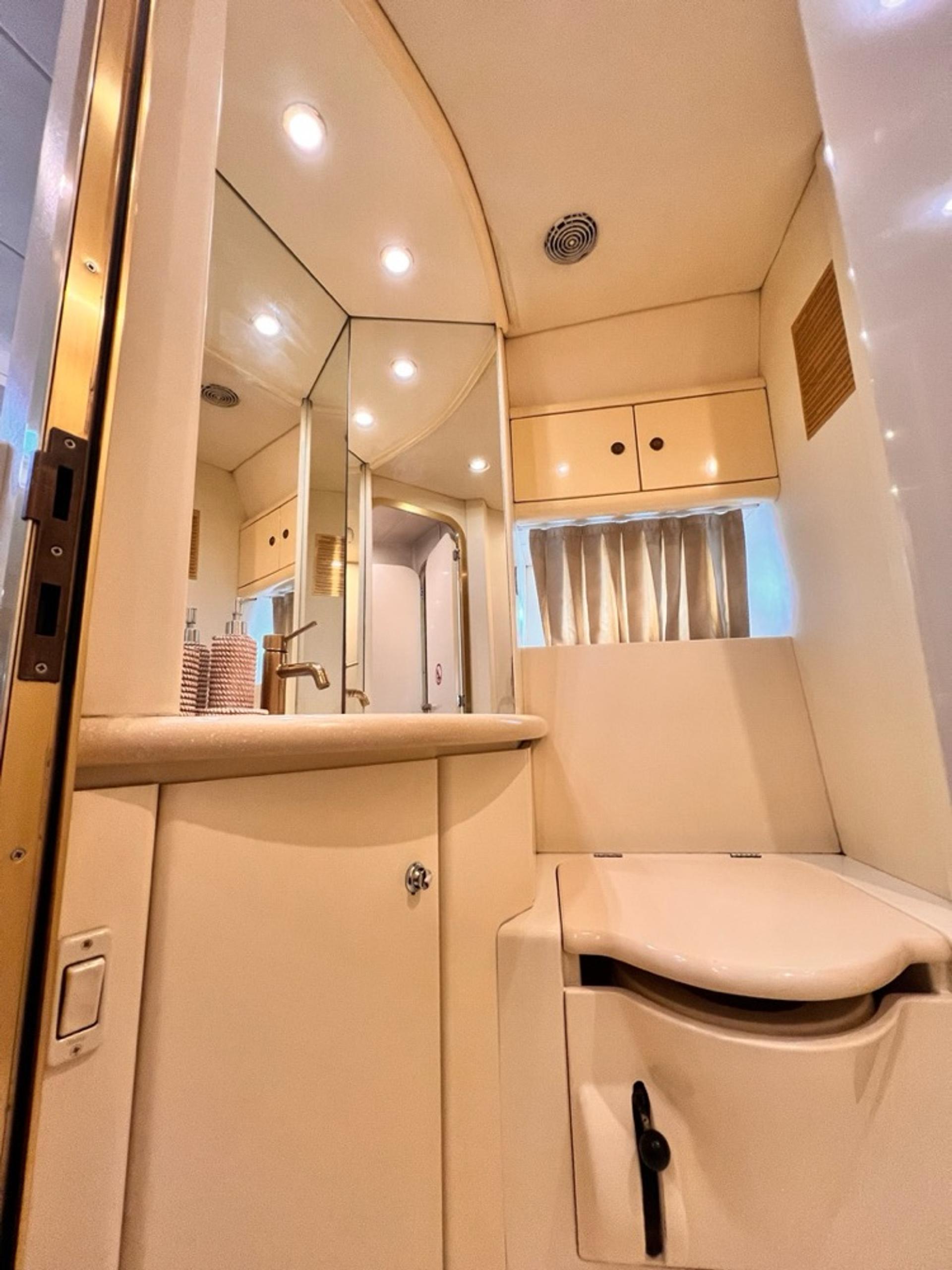 Rental Sunseeker 18m Motor Yacht - 546 - photo 12