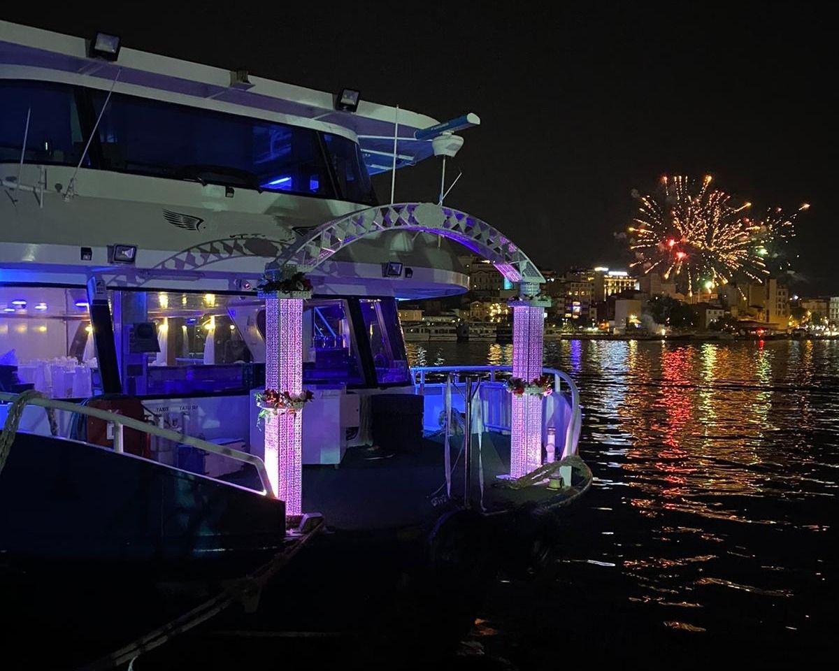 Rental Custom made 25m Party Boat - 40-2