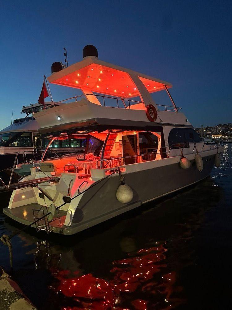 Rental Custom made 16m Motor Yacht - 1052-0