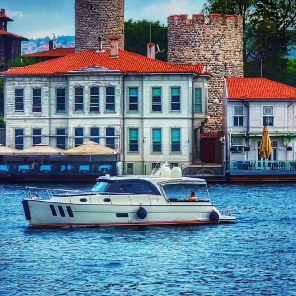 Custom made 12m Motor Yacht