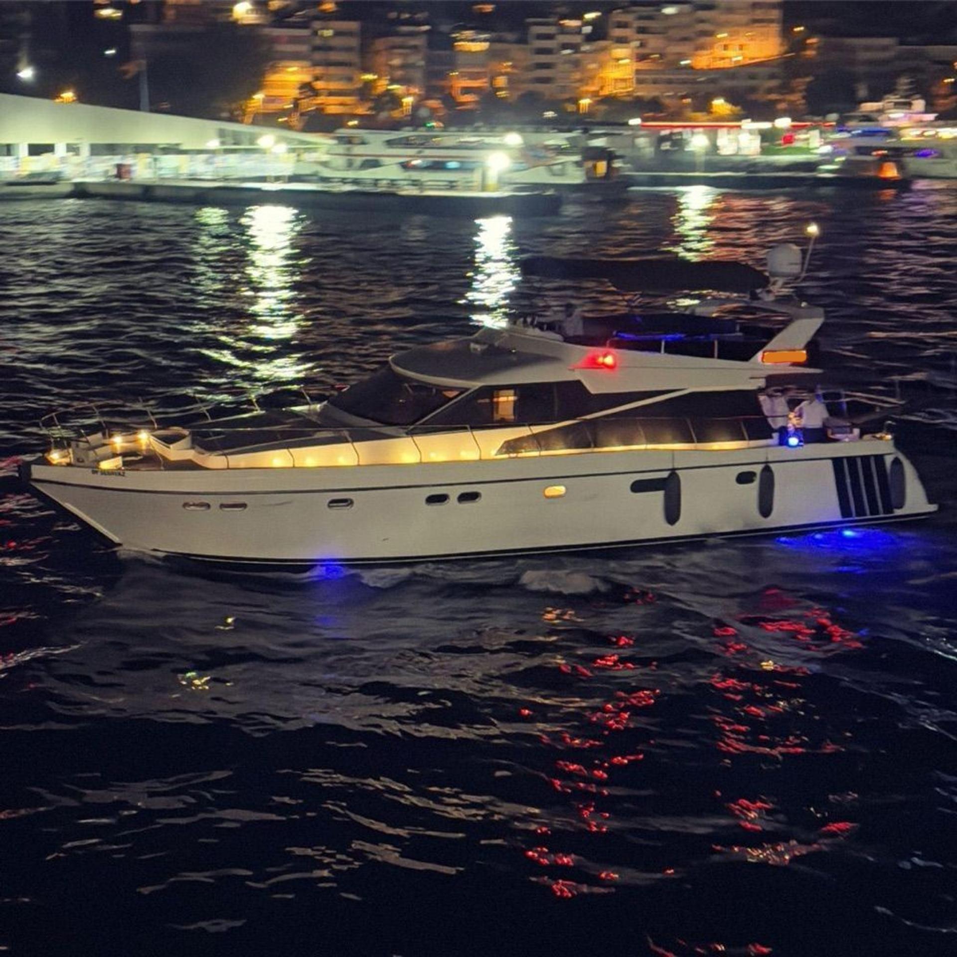 Rental Custom made 20m Motor Yacht - 29 - photo 1