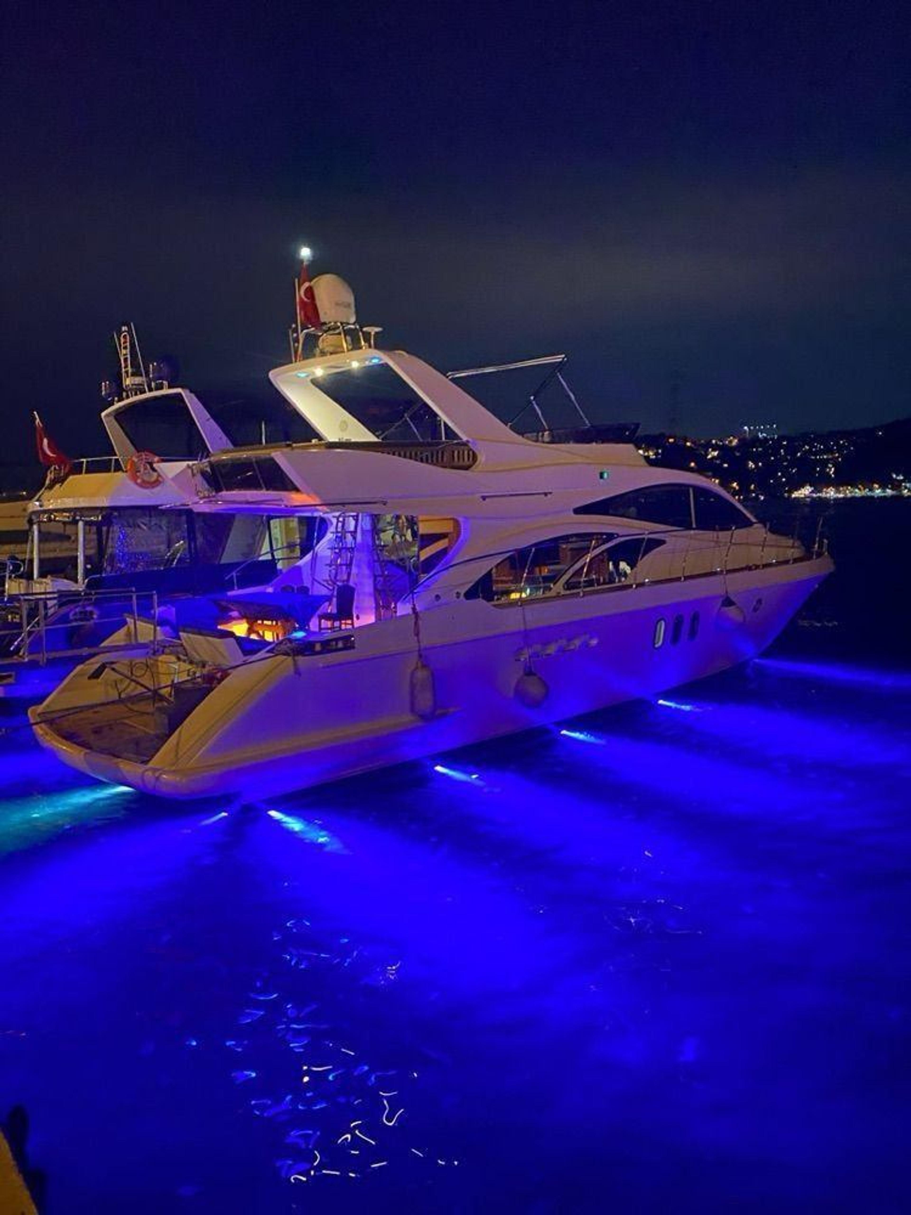 Rental Azimut 19m Motor Yacht - 746 - photo 5