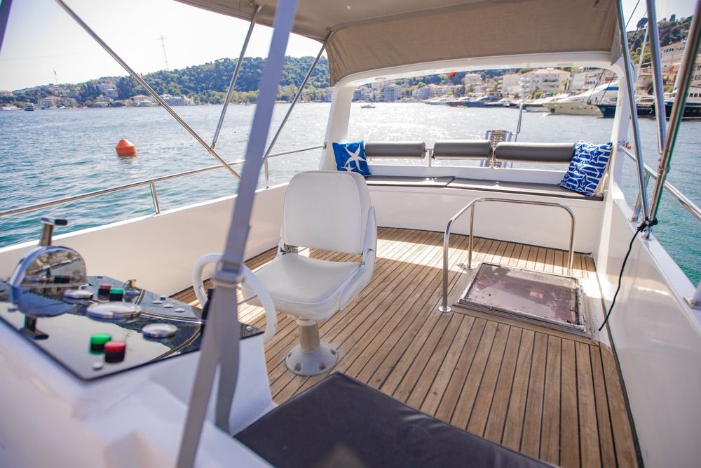 Özel yapım 14m Motoryat