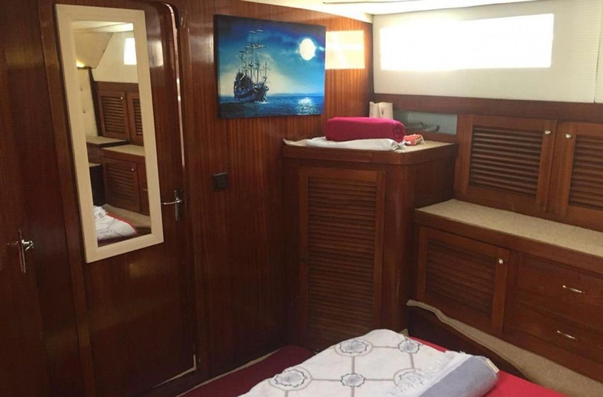 Rental Custom made 14m Motor Yacht - 611 - photo 18