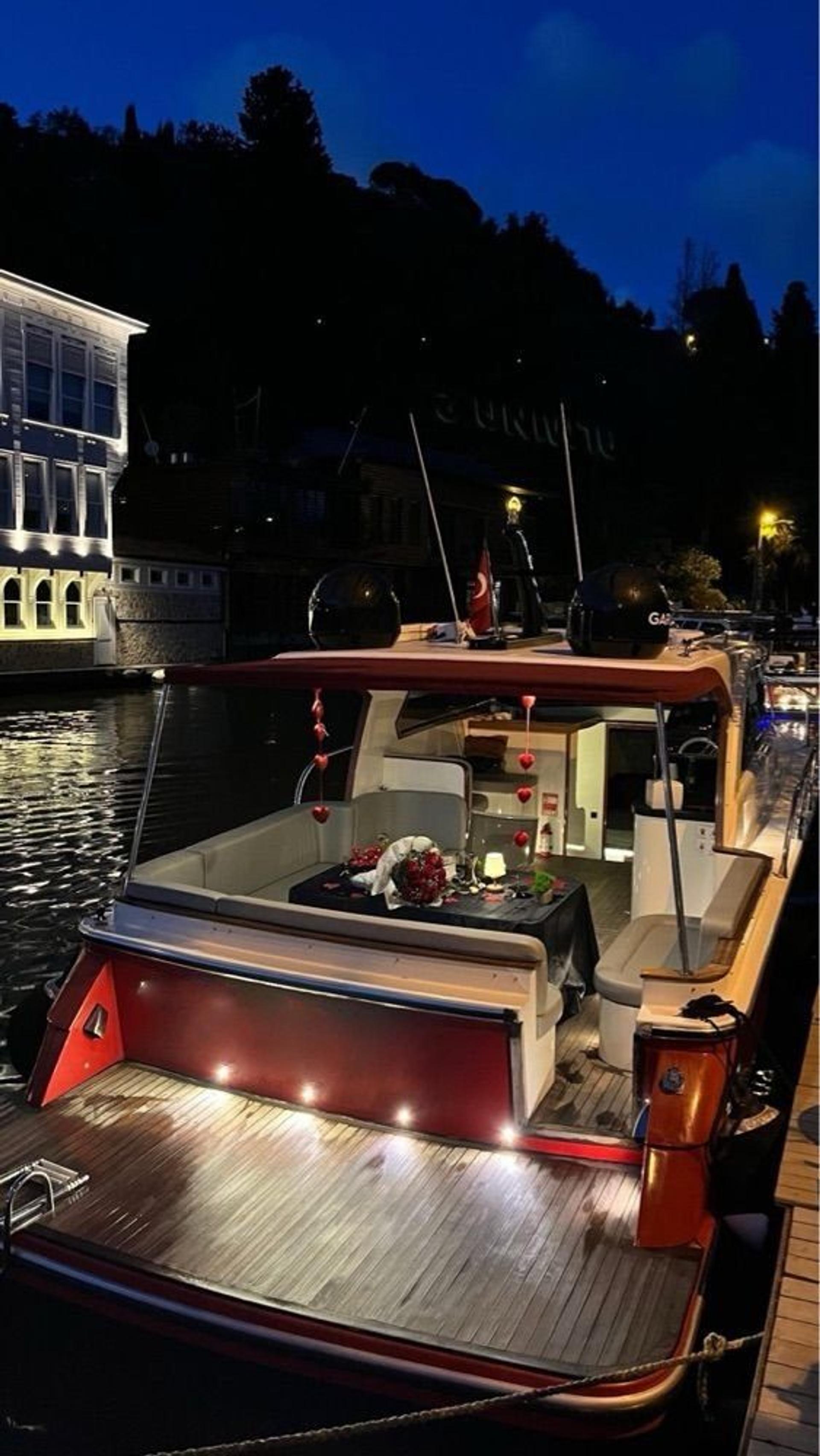 Kiralık Özel yapım 12m Motoryat - 1104 - photo 3