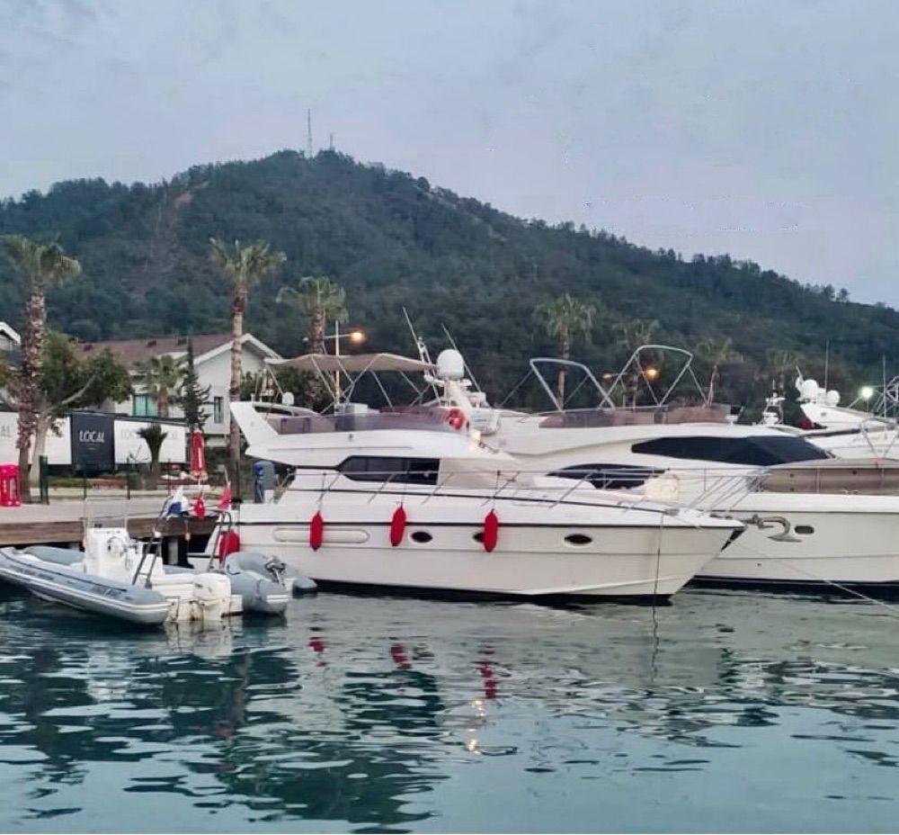 Rental Eurocraft 14m Motor Yacht - 963-1