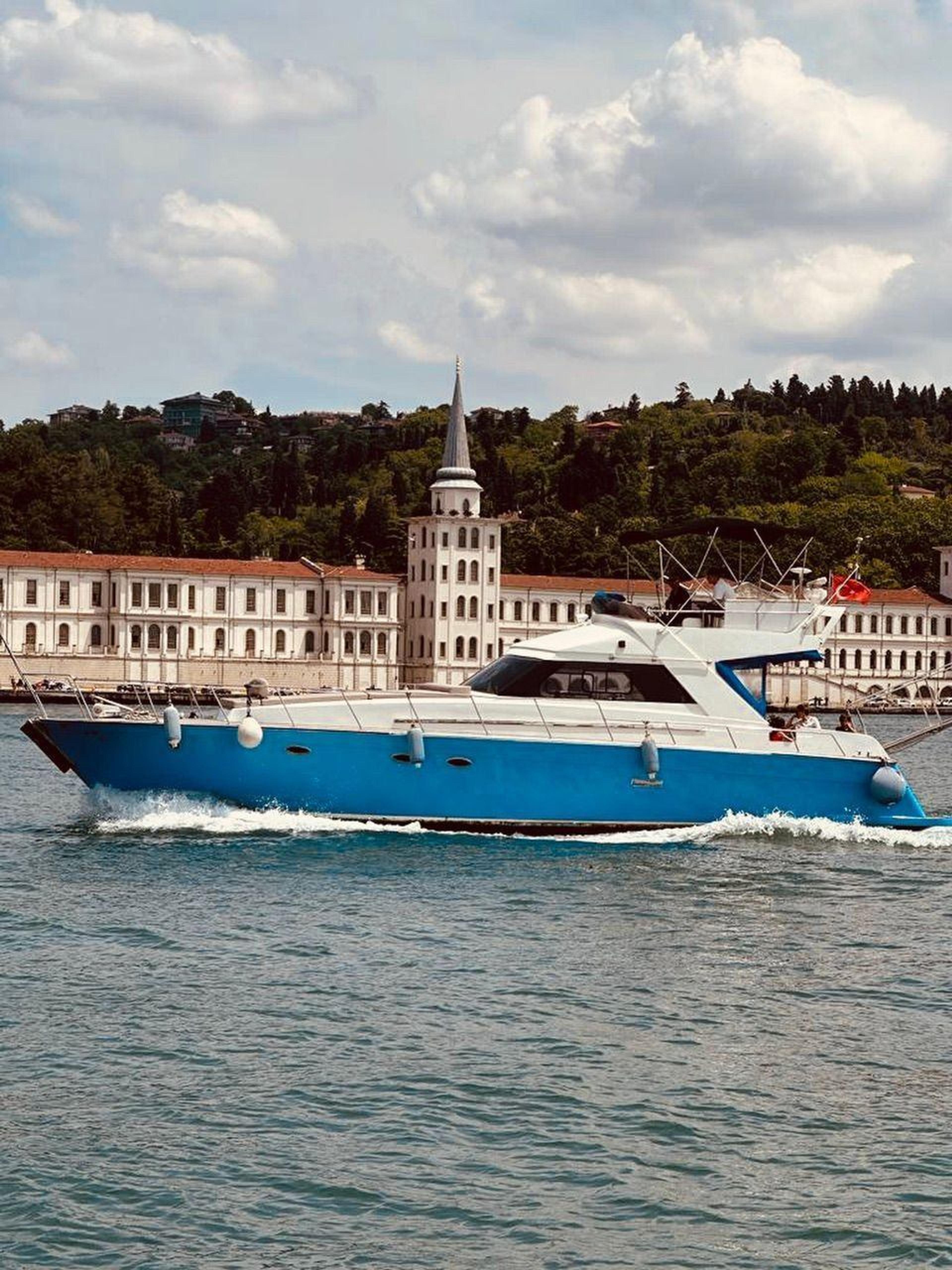 Rental Custom made 15m Motor Yacht - 76 - photo 2