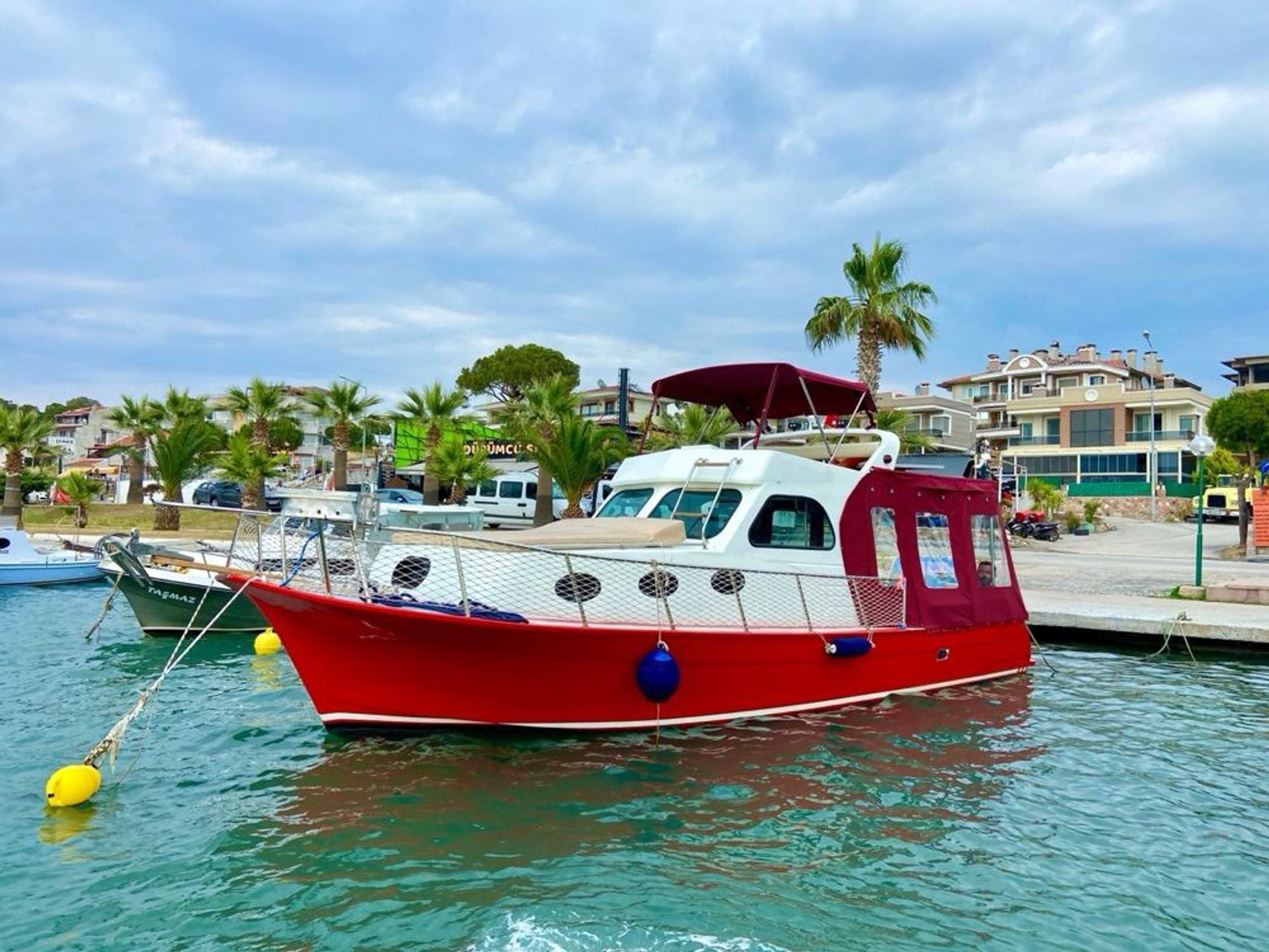 Rental Custom made 10m Motor Yacht - 612 - photo 1