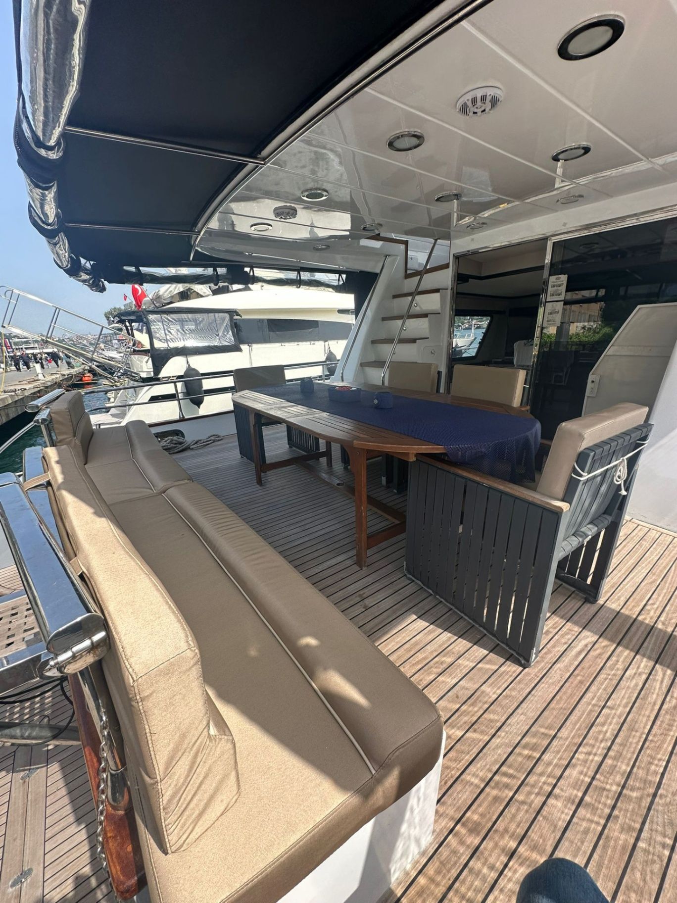 Özel yapım 24m Motoryat