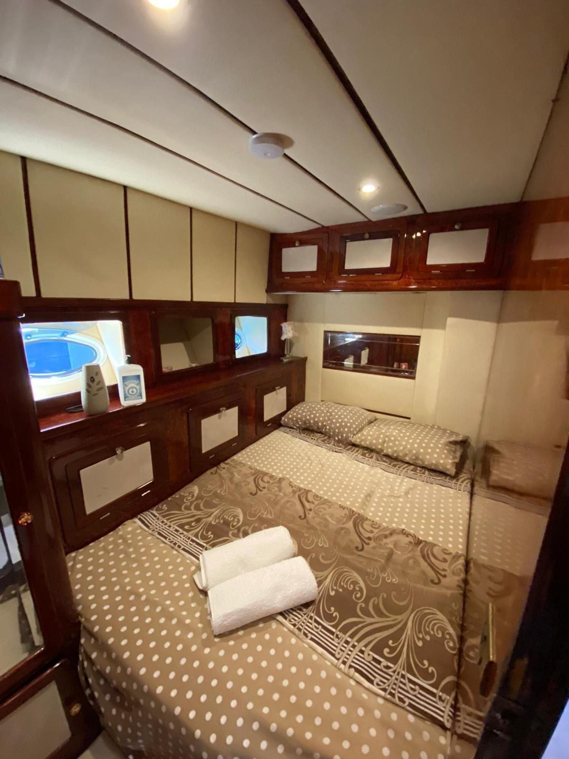Rental Custom made 19m Motor Yacht - 992 - photo 19