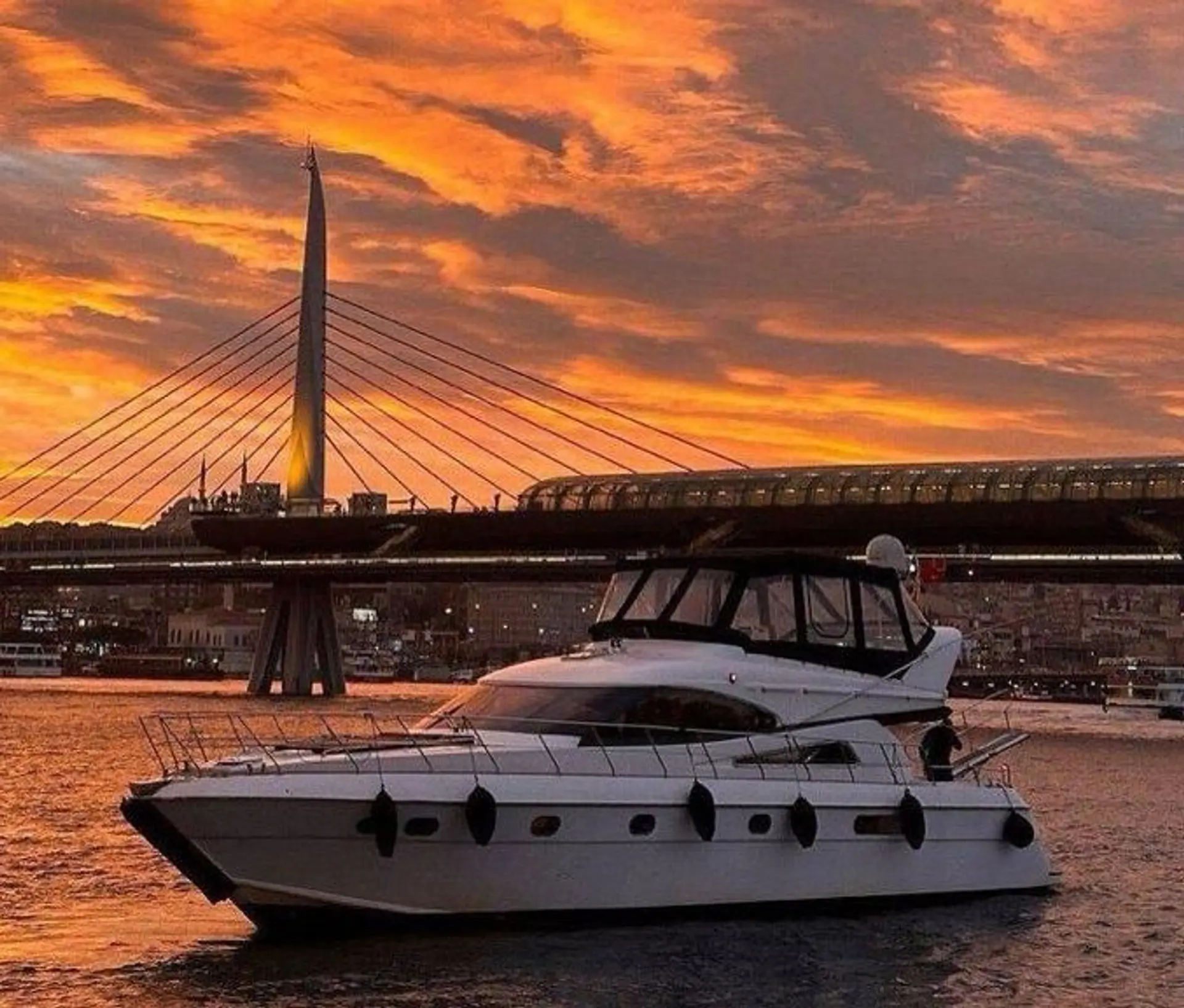 Rental Custom made 19m Motor Yacht - 245 - photo 2