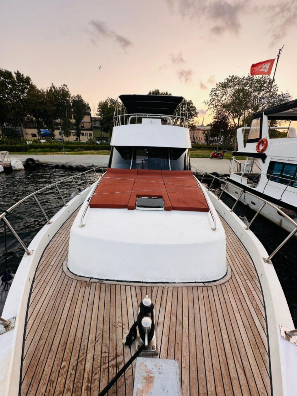 Özel yapım 16m Motoryat