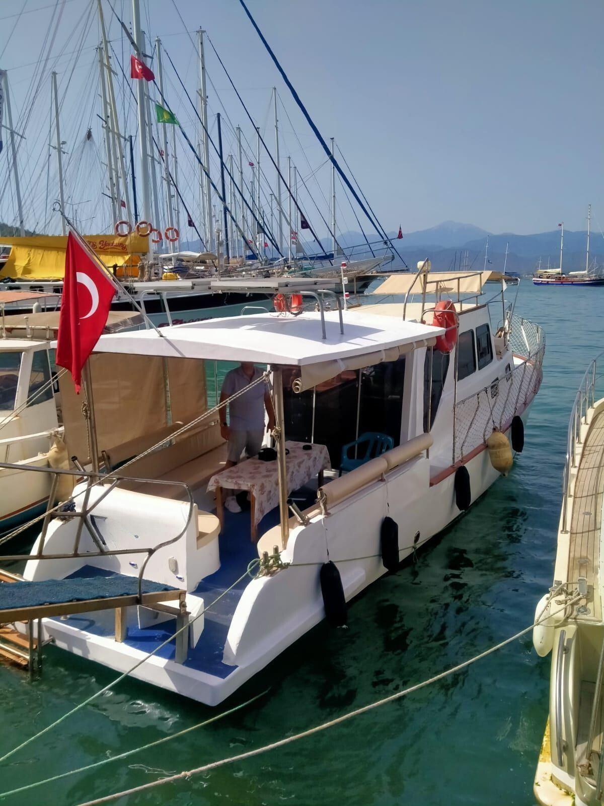 Rental Custom made 12m Motor Yacht - 806-1