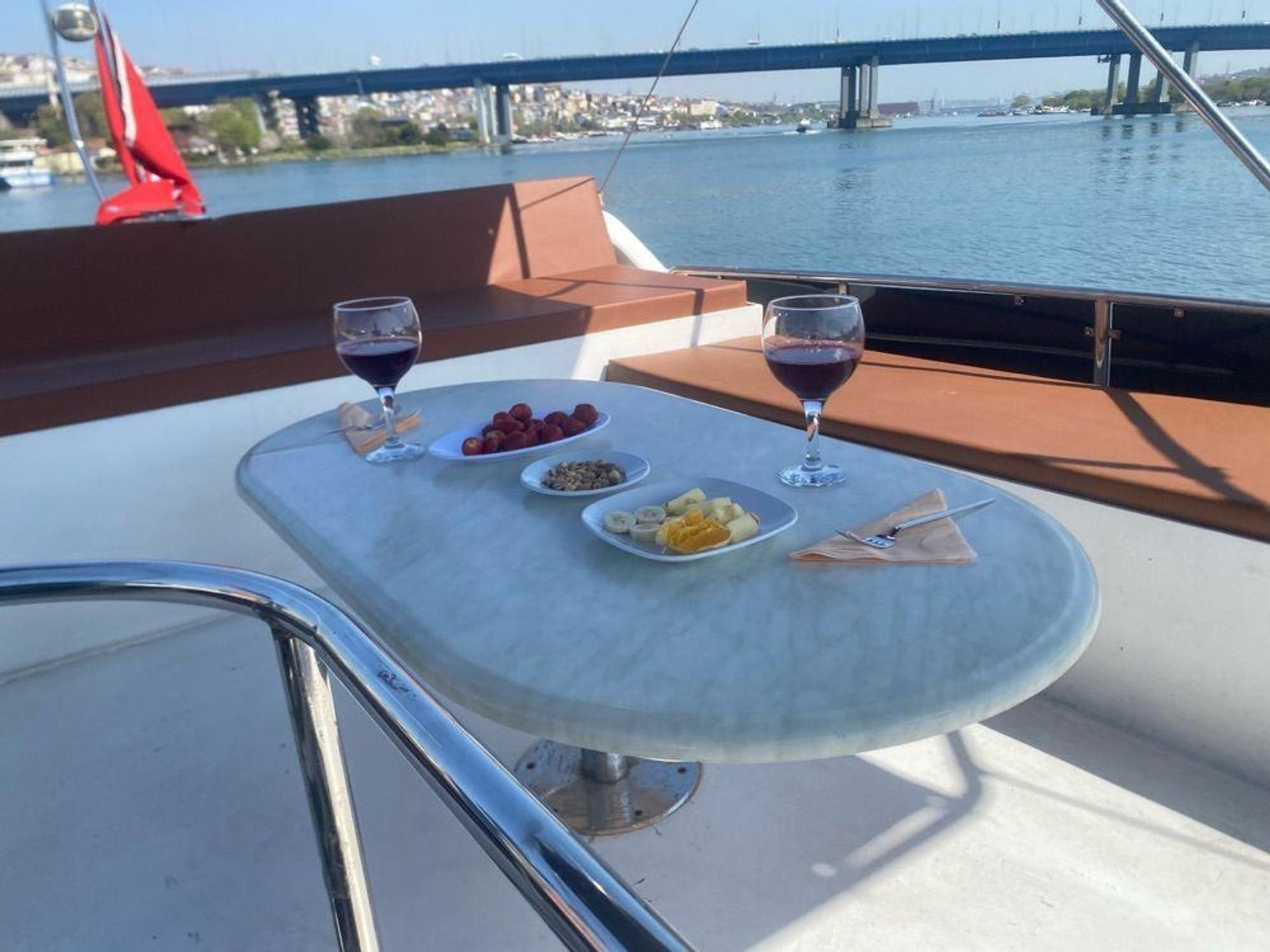 Rental Custom made 12m Motor Yacht - 1016 - photo 6