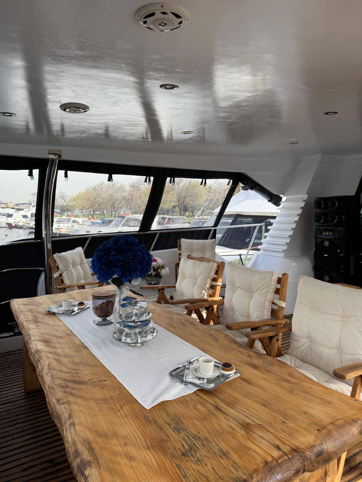 Özel yapım 24m Motoryat