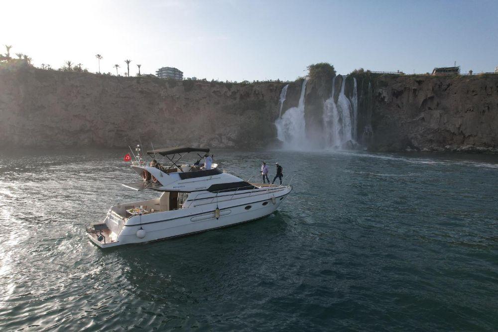 Rental Eurocraft 13m Motor Yacht - 566-26