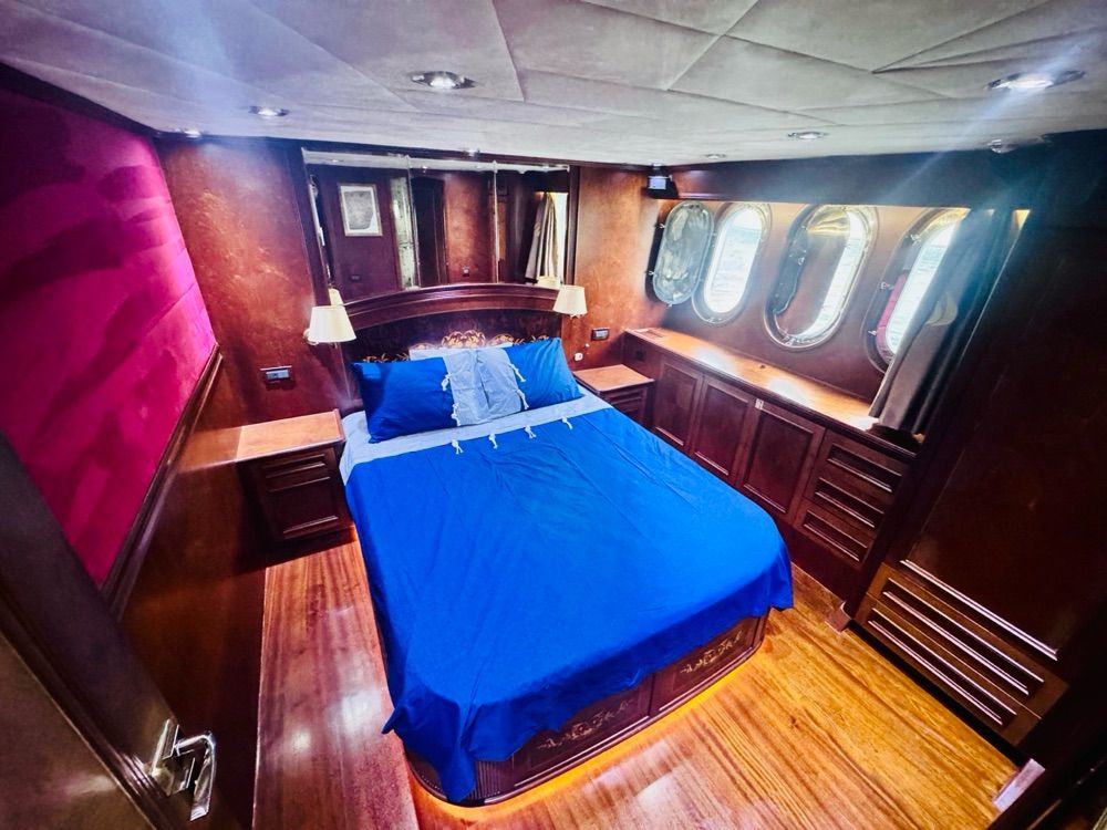 Özel yapım 33m Motoryat