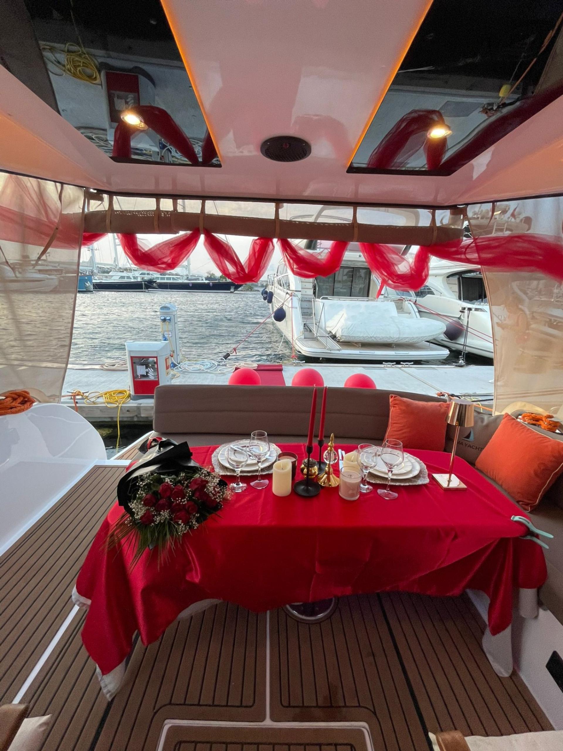 Rental Custom made 11m Motor Yacht - 380 - photo 16