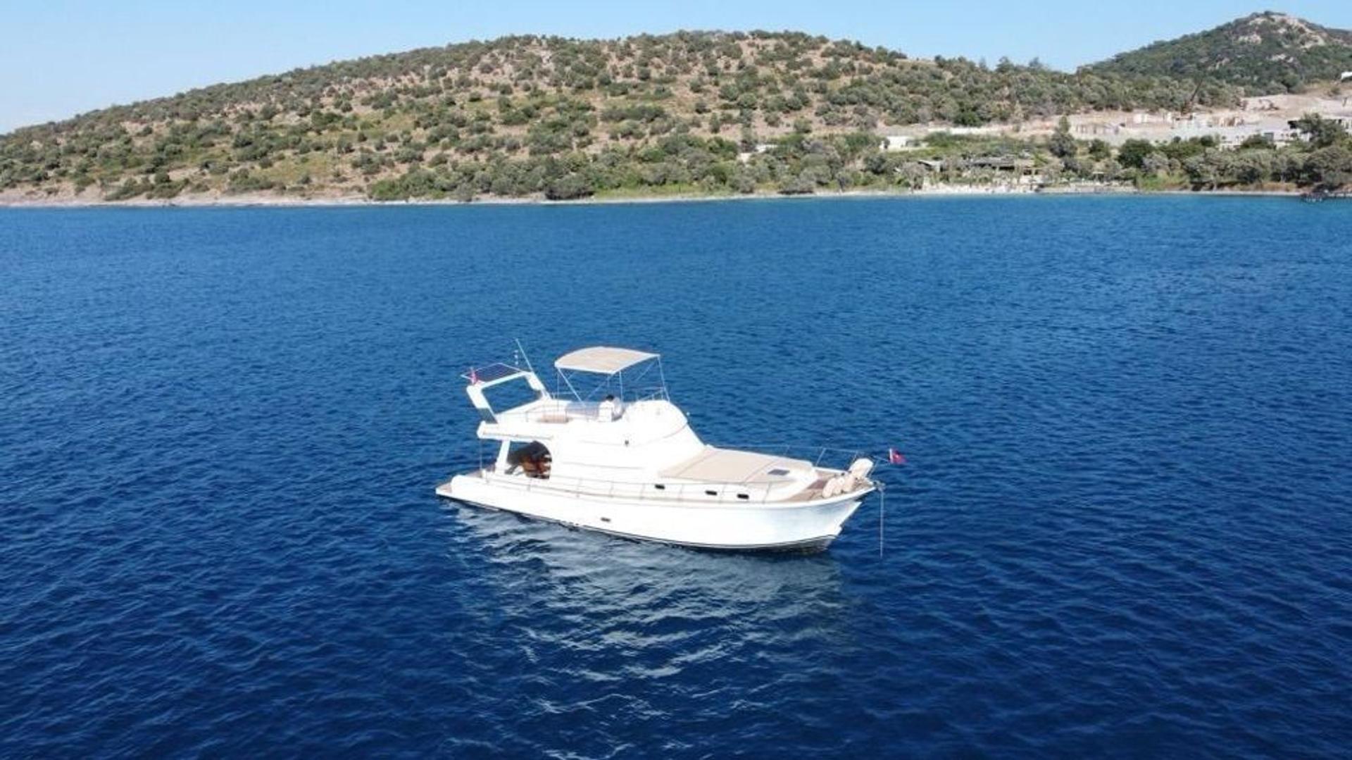 Rental Custom made 14m Motor Yacht - 393 - photo 4