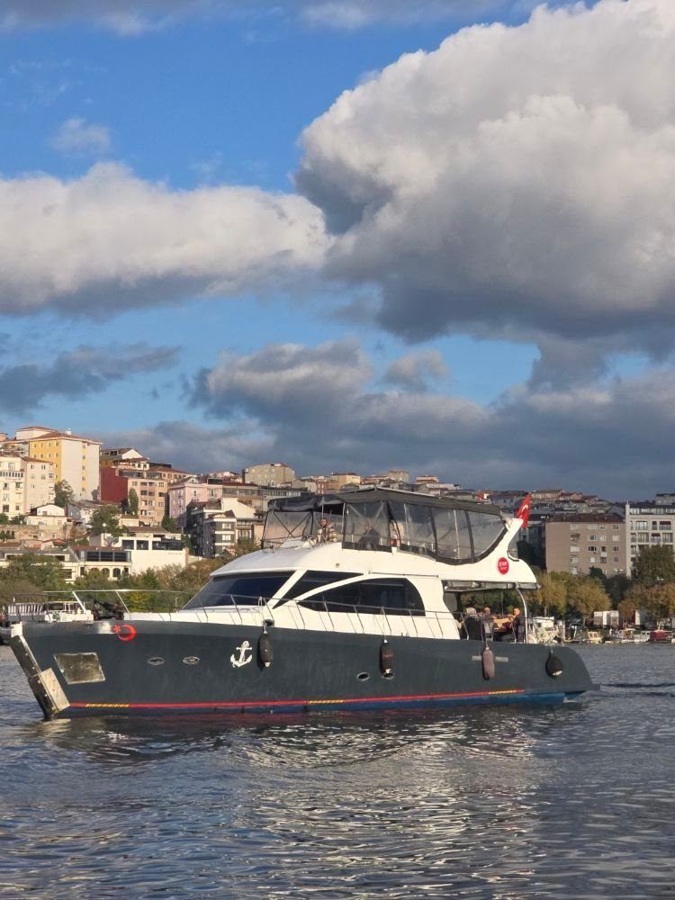 Azimut 18m Motor Yacht