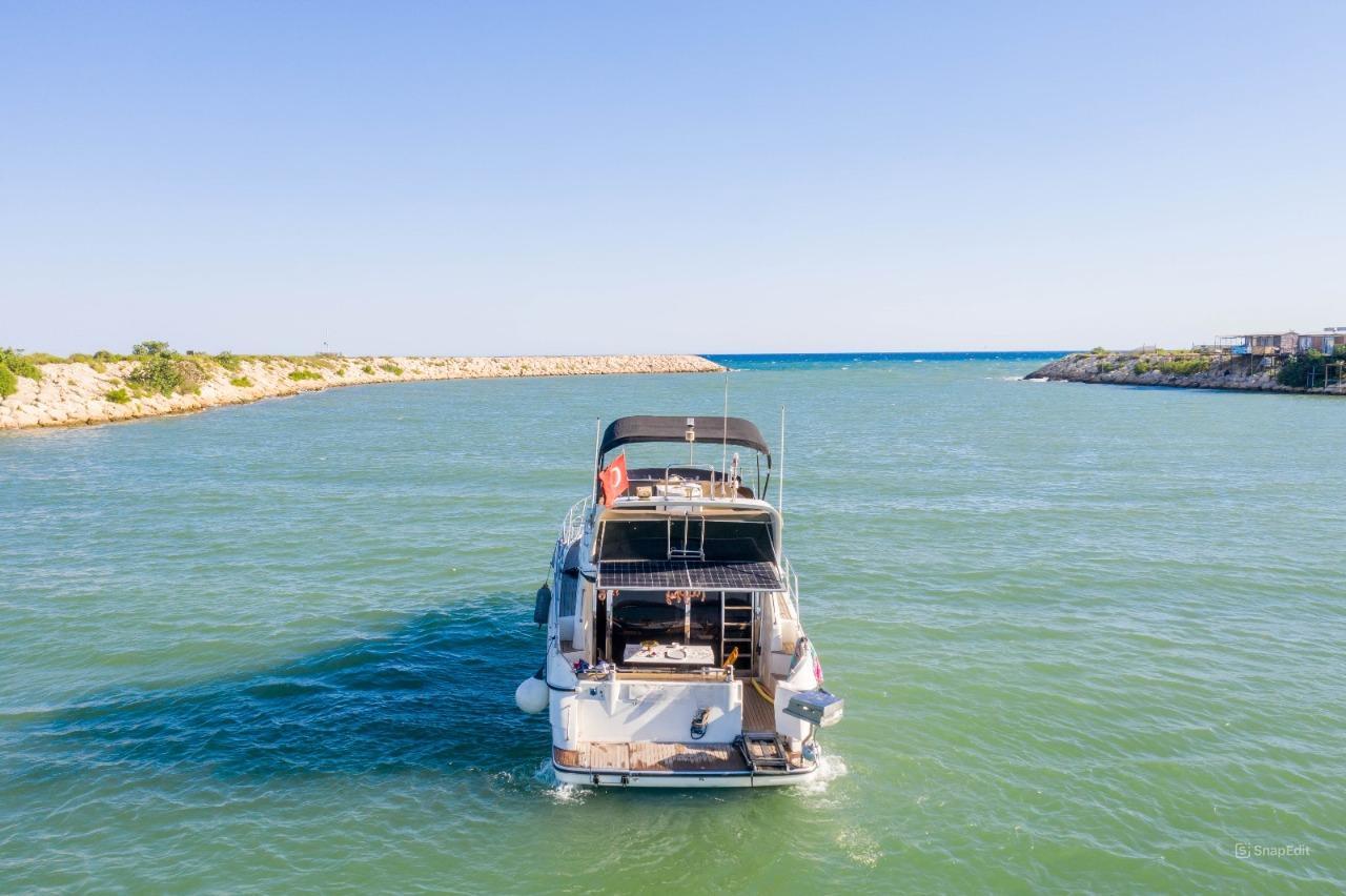 Rental Eurocraft 13m Motor Yacht - 565-7