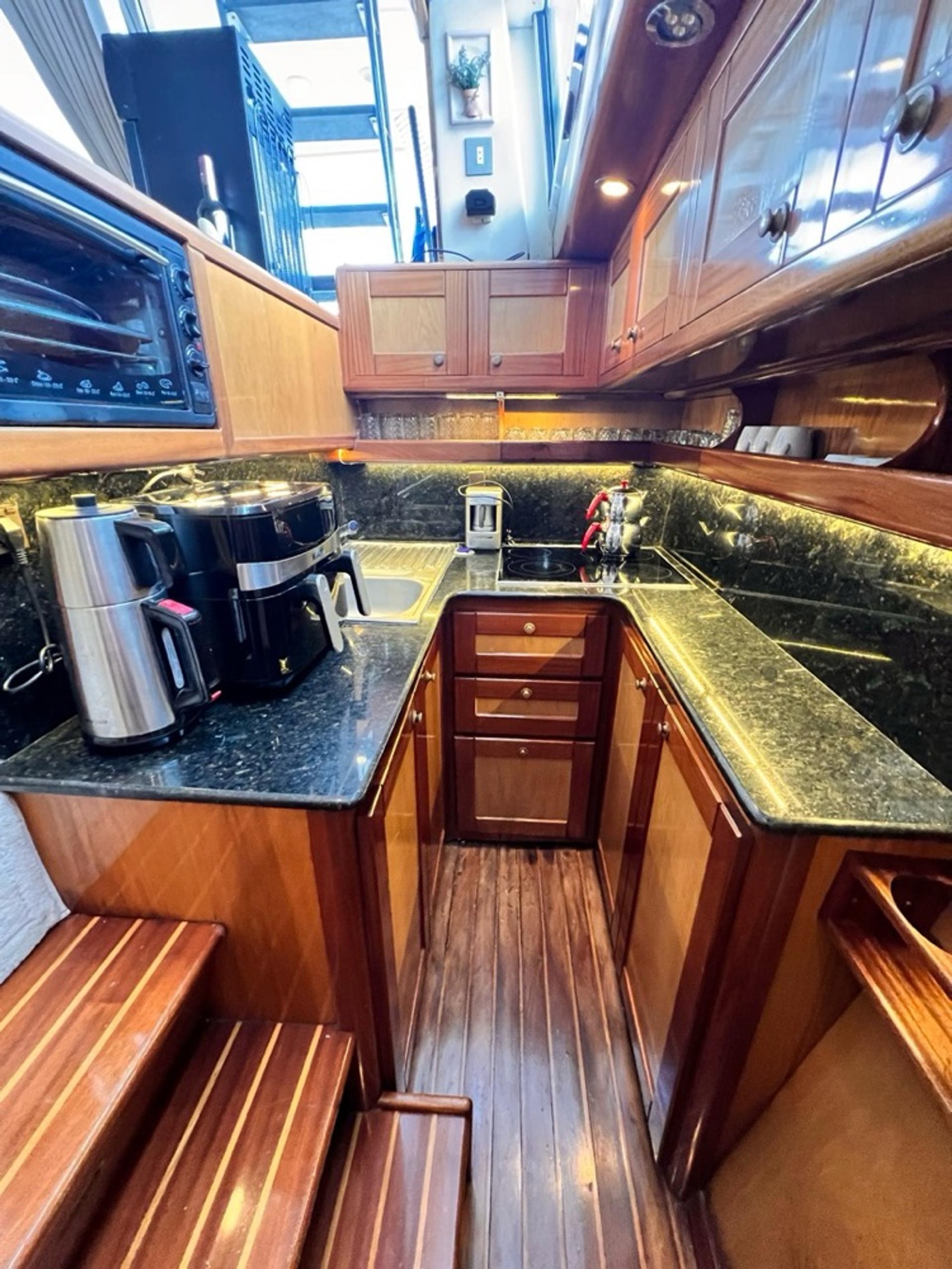 Rental Sunseeker 18m Motor Yacht - 546 - photo 15