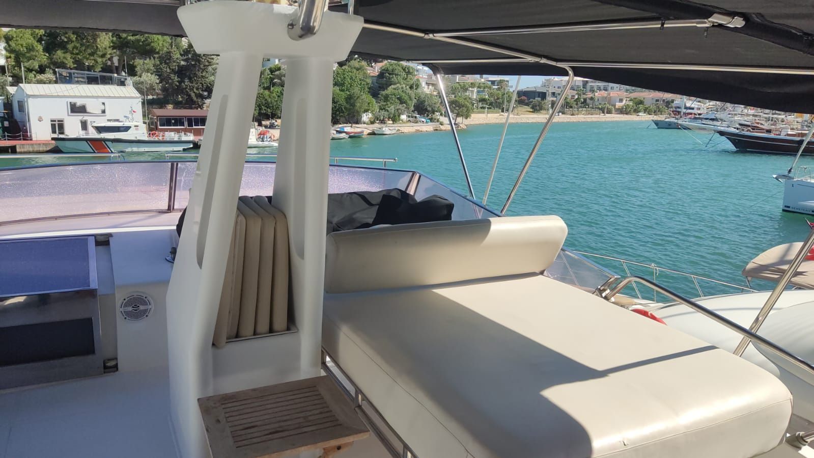 San Lorenzo 17m Motoryat