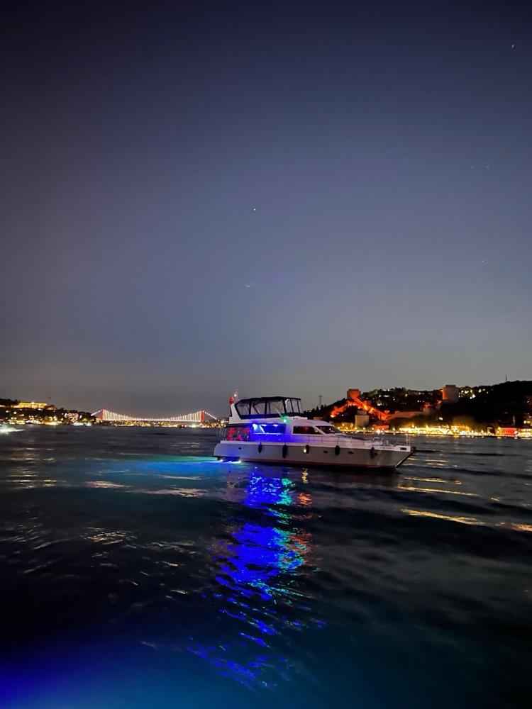 Rental Custom made 18m Motor Yacht - 16-14