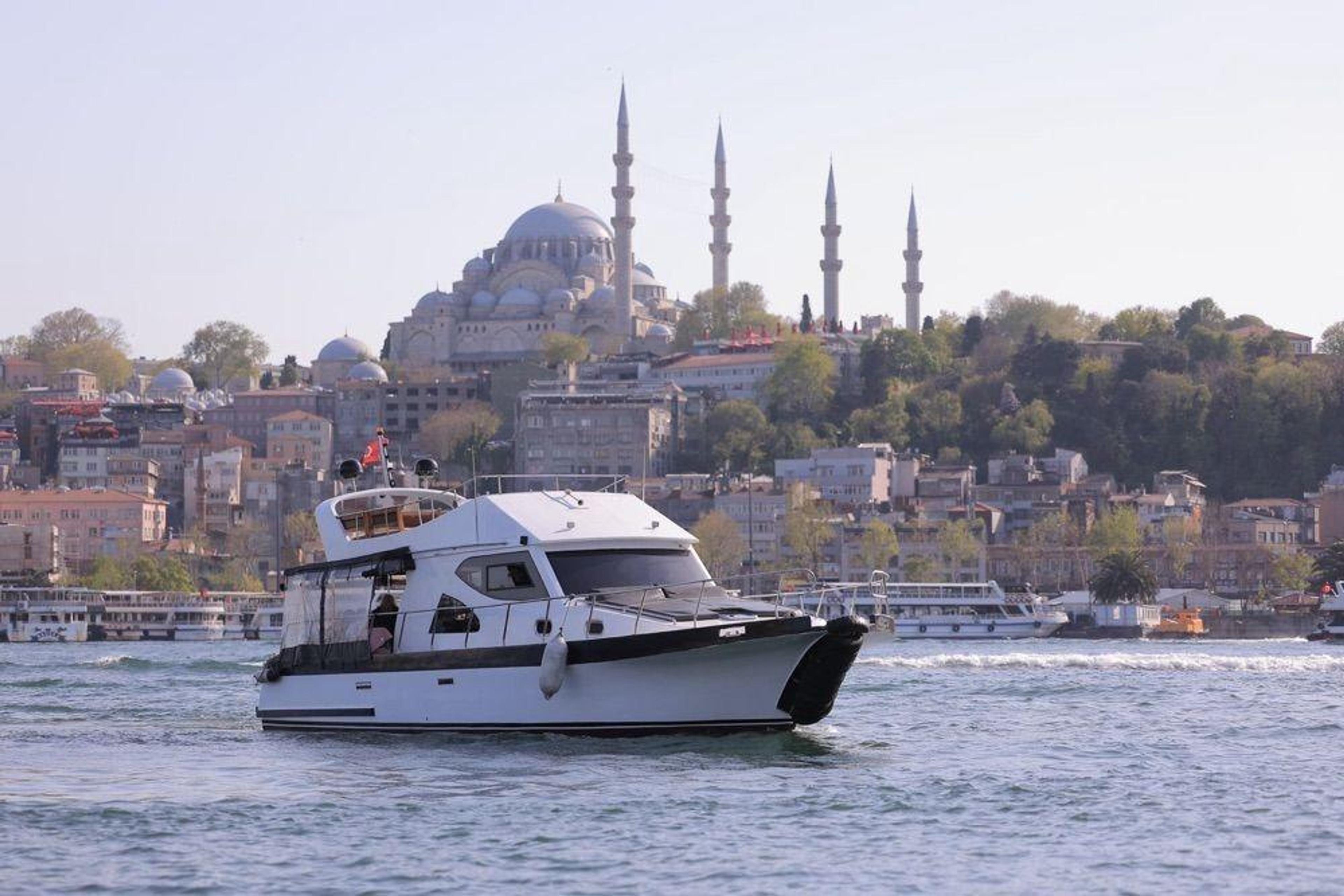 Kiralık Özel yapım 14m Motoryat - 171 - photo 2