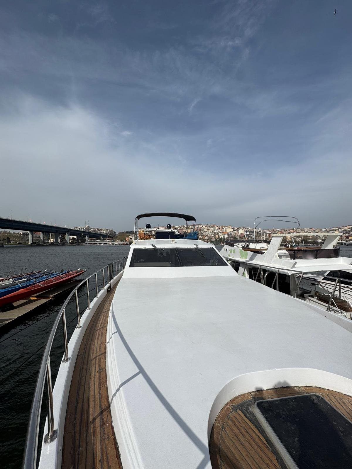 Özel yapım 24m Motoryat