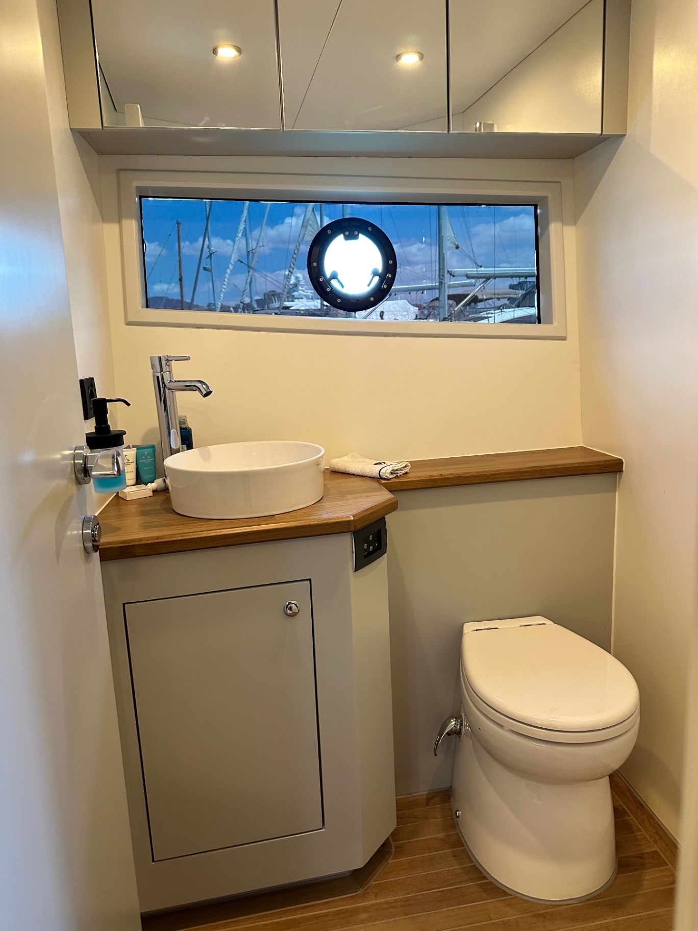 Özel yapım 14m Motoryat