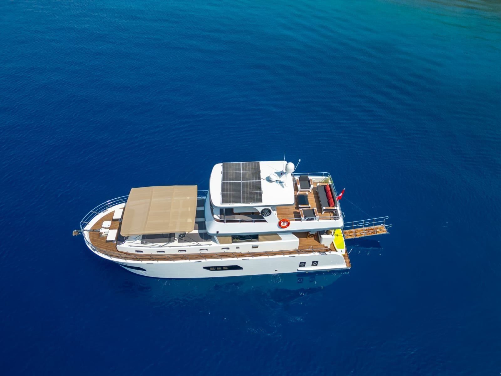 Özel yapım 18m Motoryat