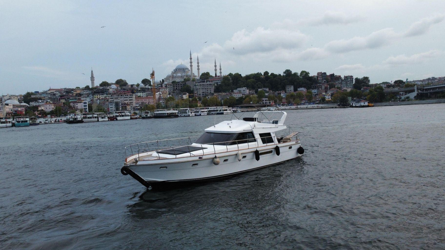 Rental Custom made 18m Motor Yacht - 413 - photo 1