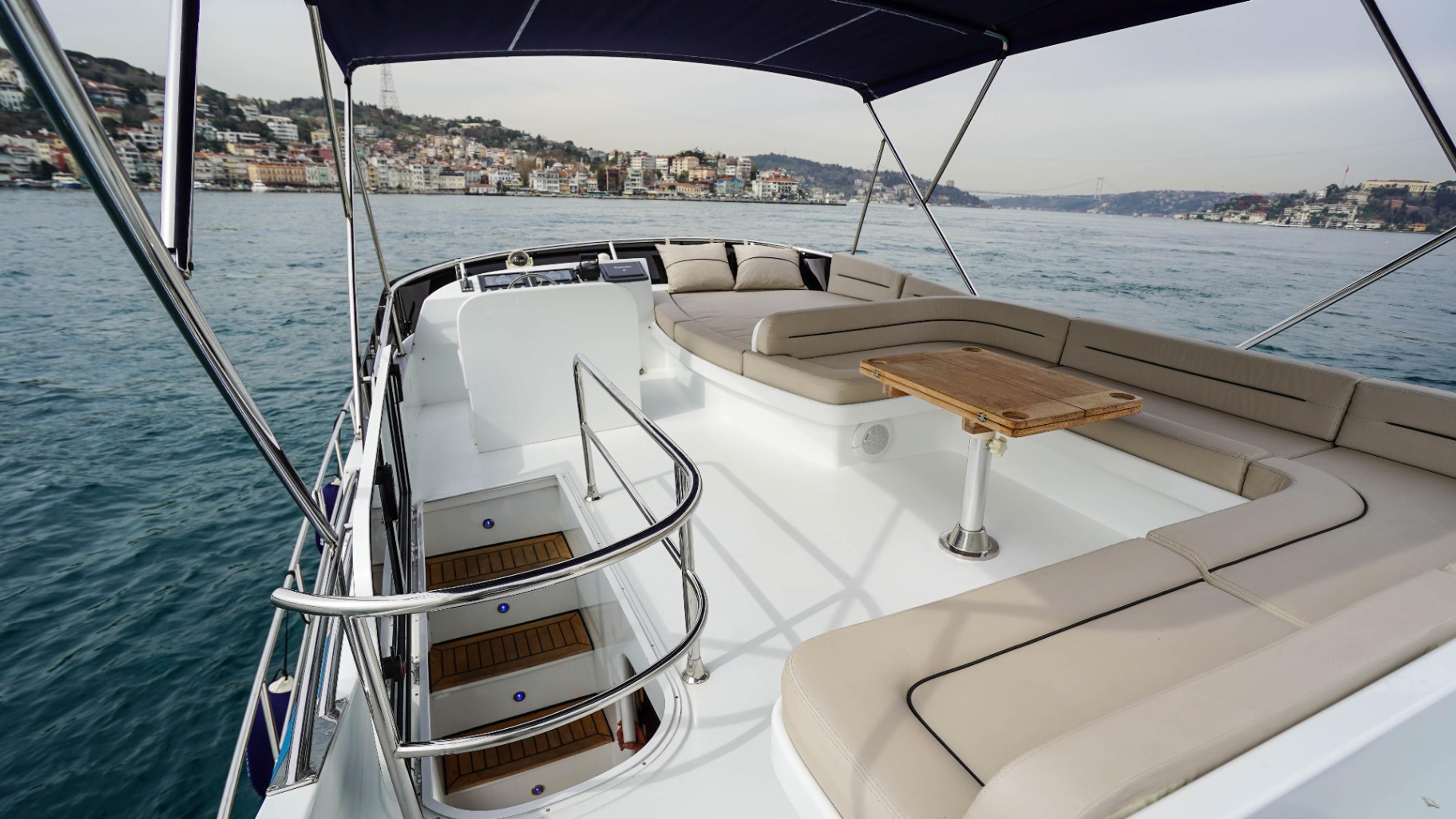 Rental Custom made 17m Motor Yacht - 841 - photo 6